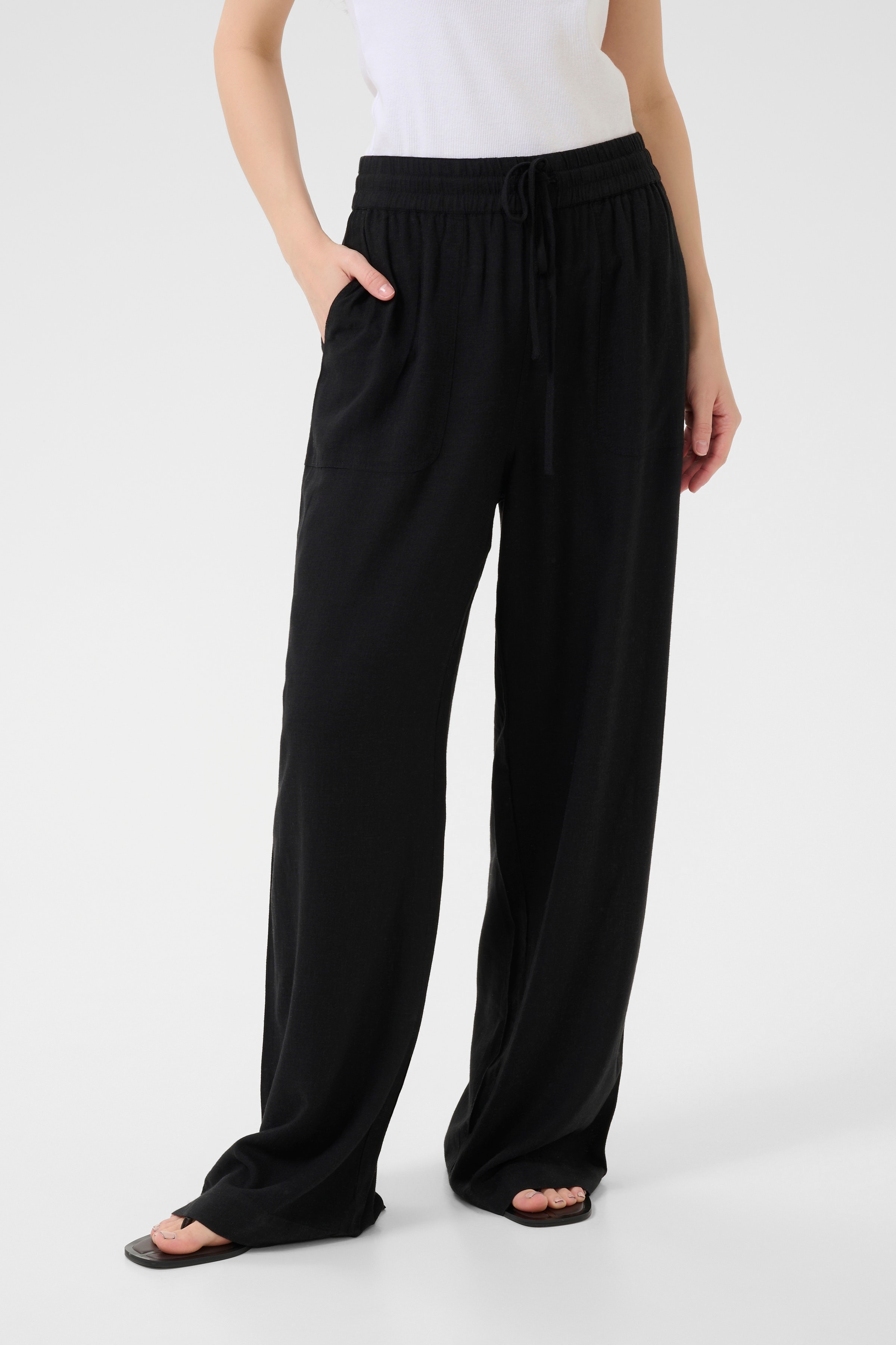 KAmilia Lin bukser LOOKBOOK FRONT 10508314-100121