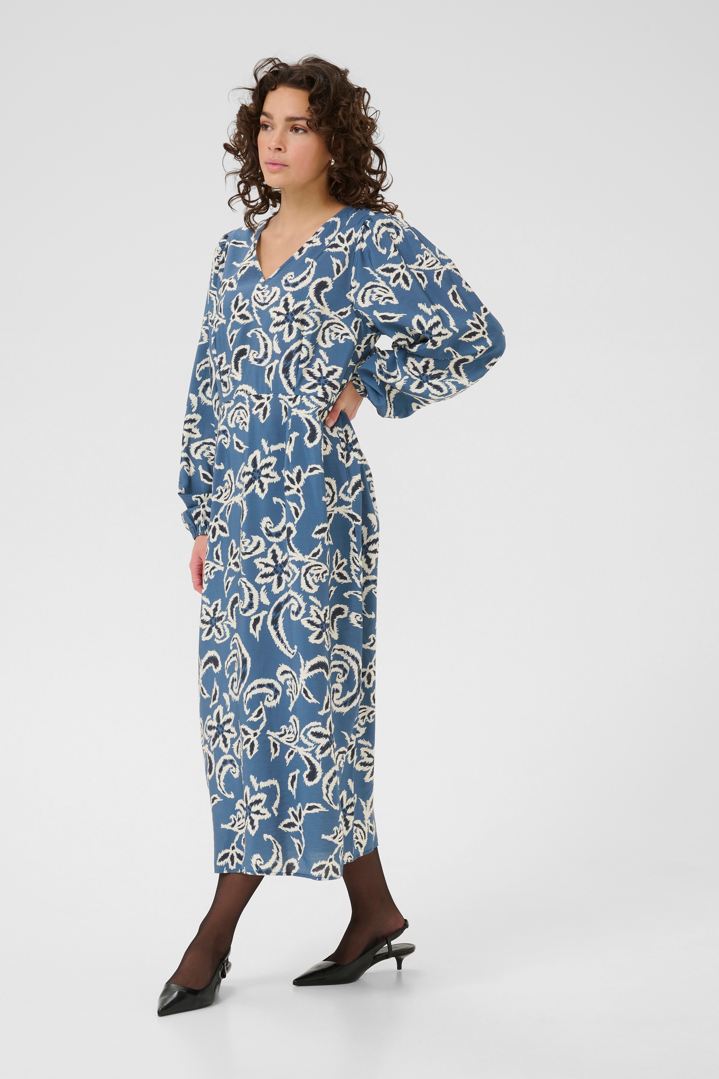 KAdahlia Kleid LOOKBOOK FRONT 10510572-108221