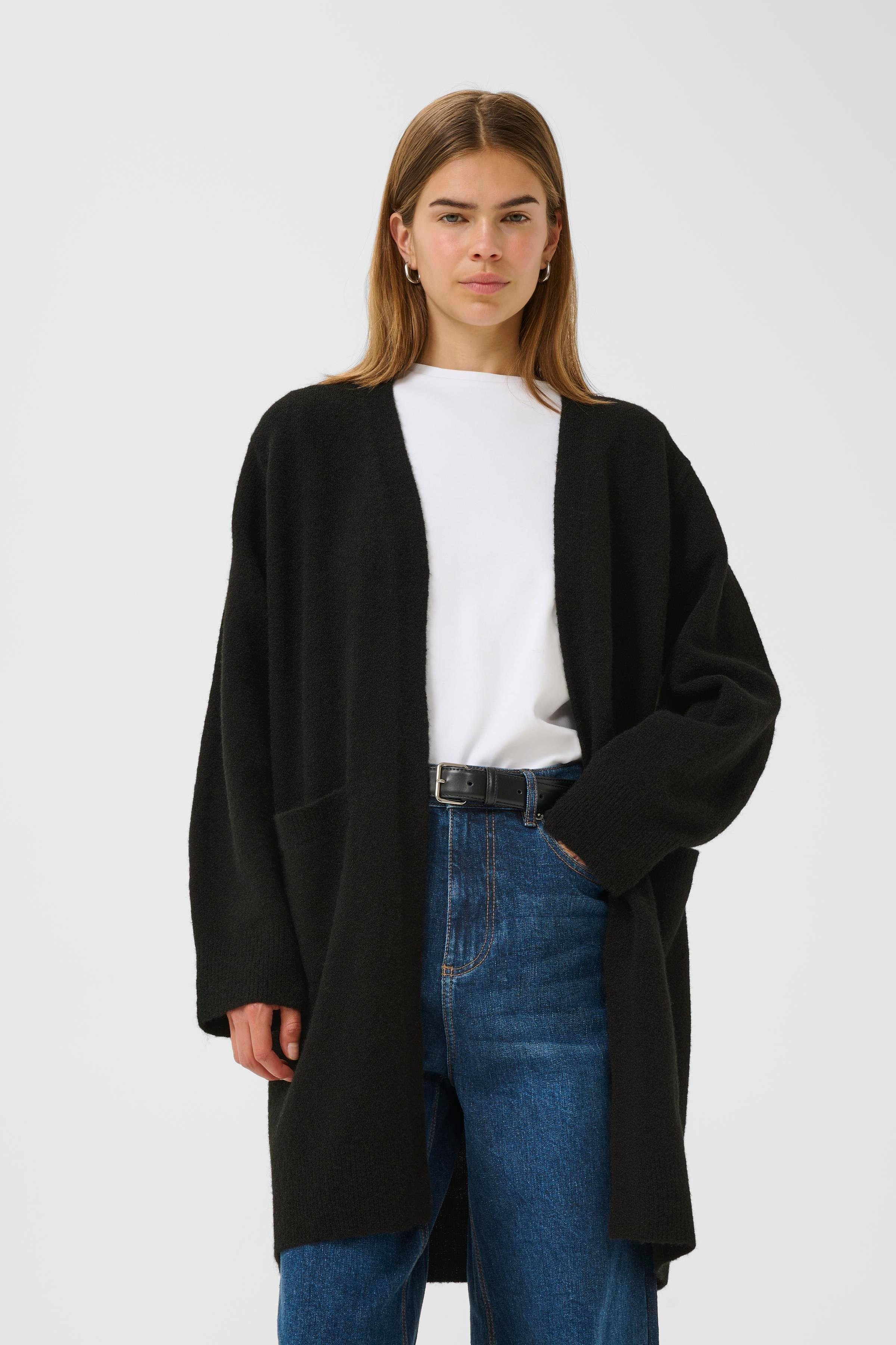 GuniIW Vest LOOKBOOK FRONT 30111023-194008