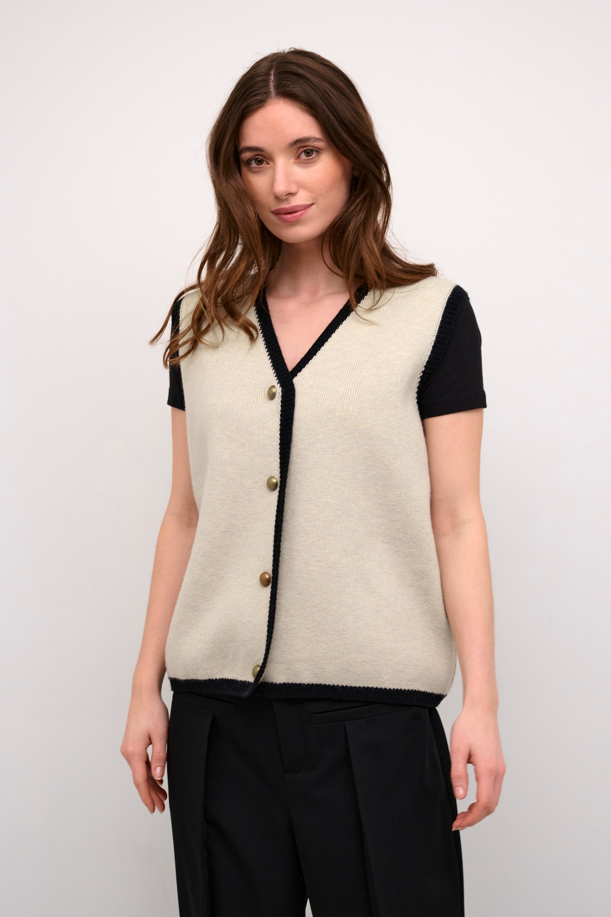 CRTiffi Strik vest LOOKBOOK FRONT 10613031-130404