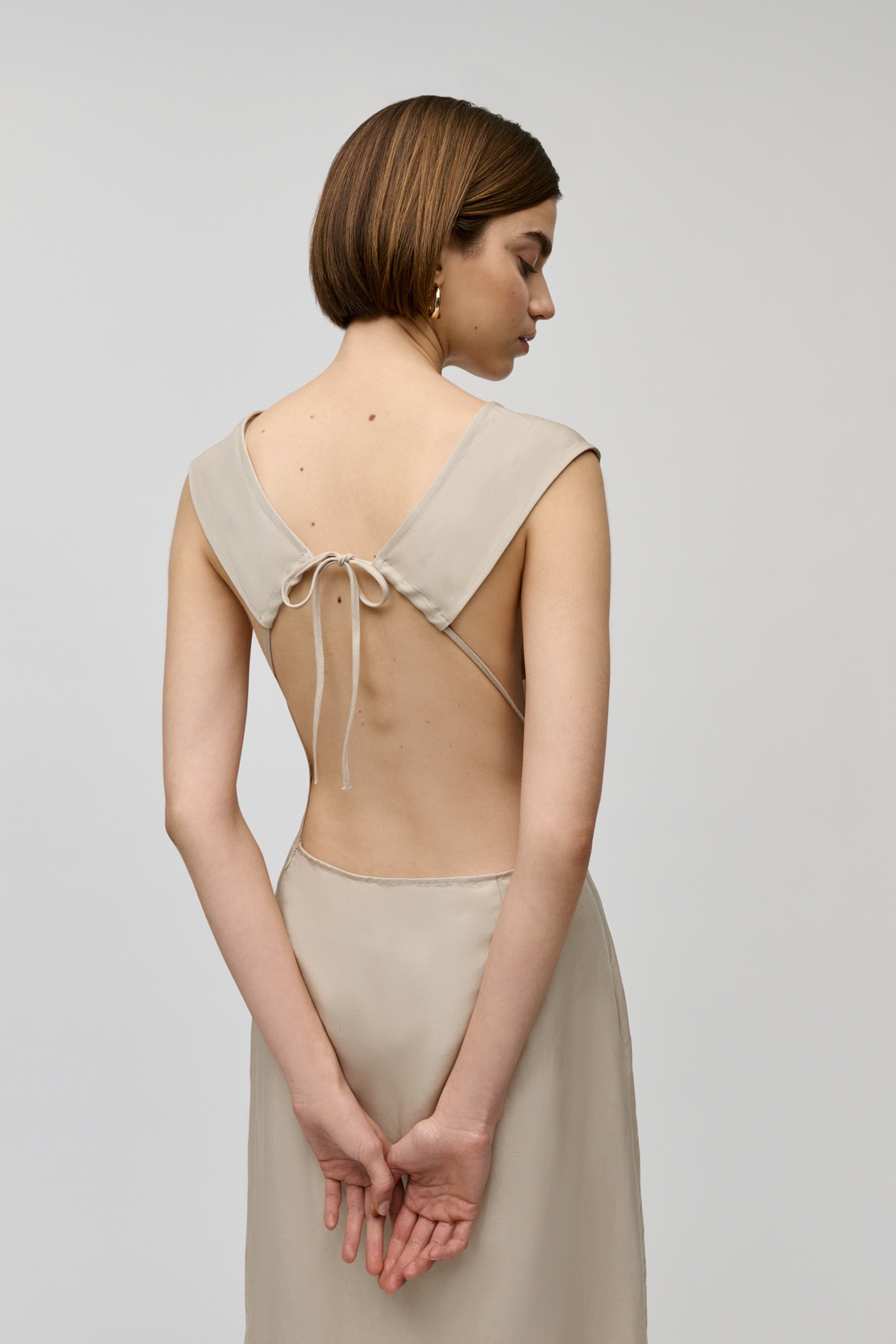 NADEAN Kjole LOOKBOOK BACK 30700025-BE396