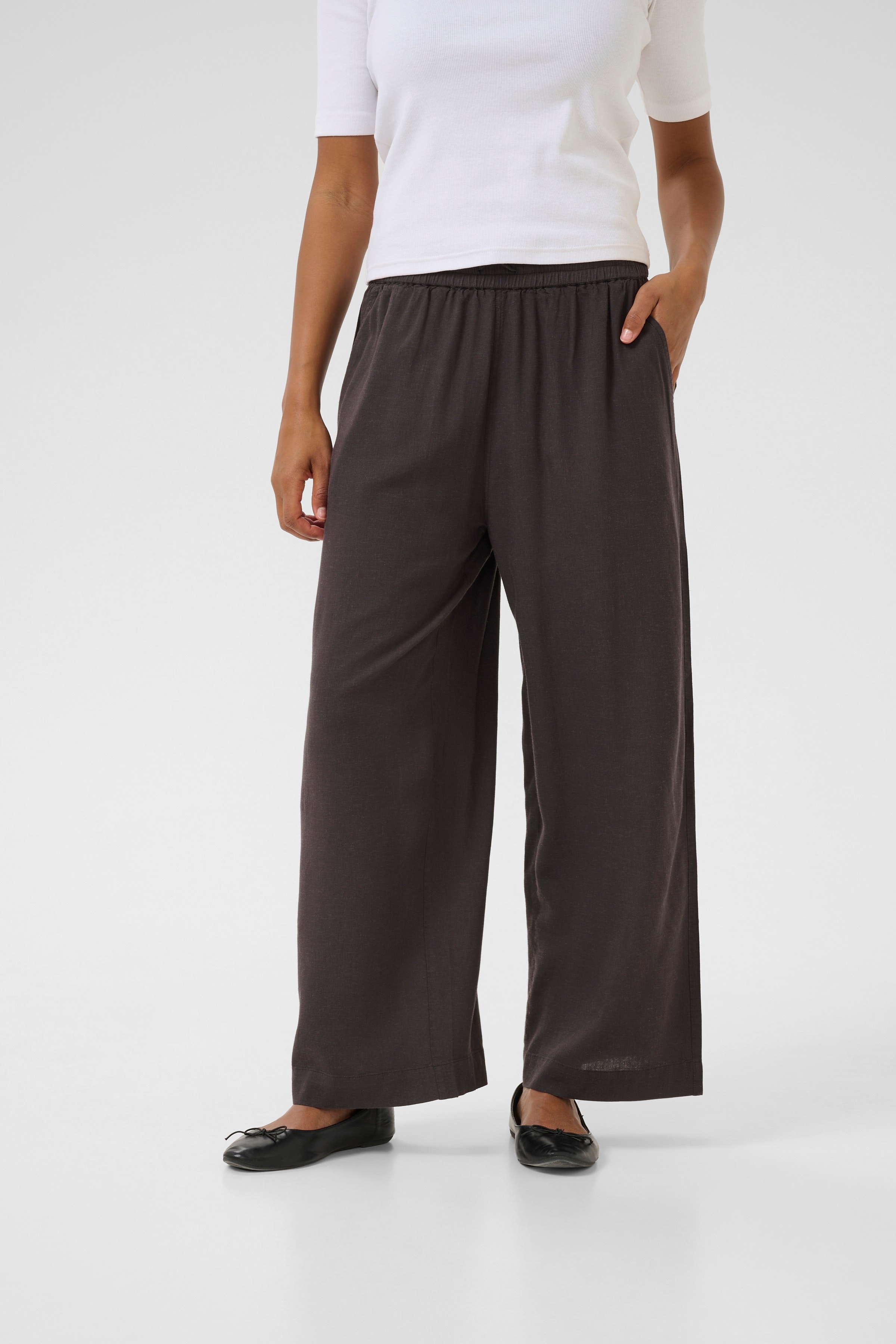 KAmilia Linen Trousers LOOKBOOK FRONT 10509666-190205