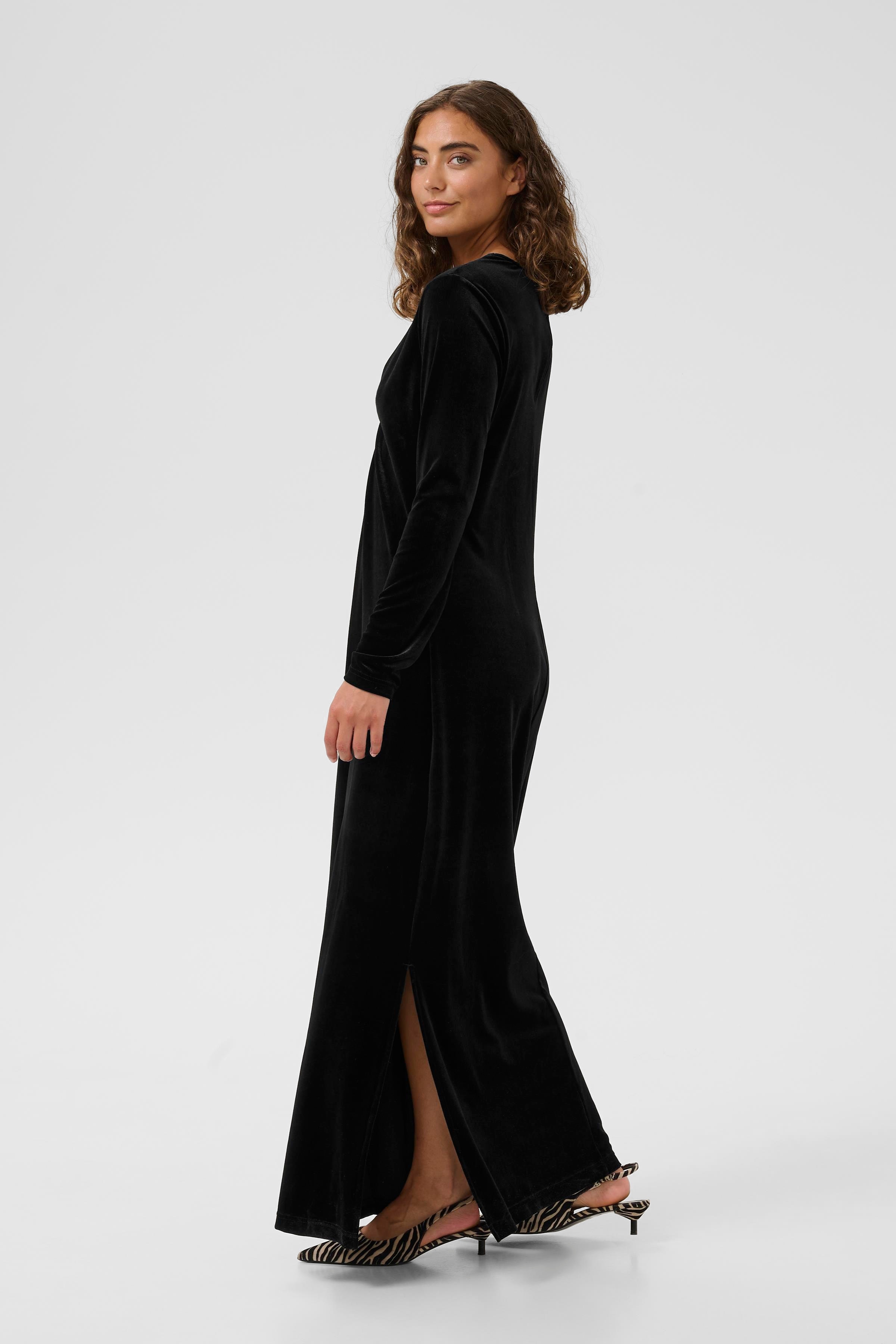 CUzoe Velourkjole LOOKBOOK FRONT 50112494-500012