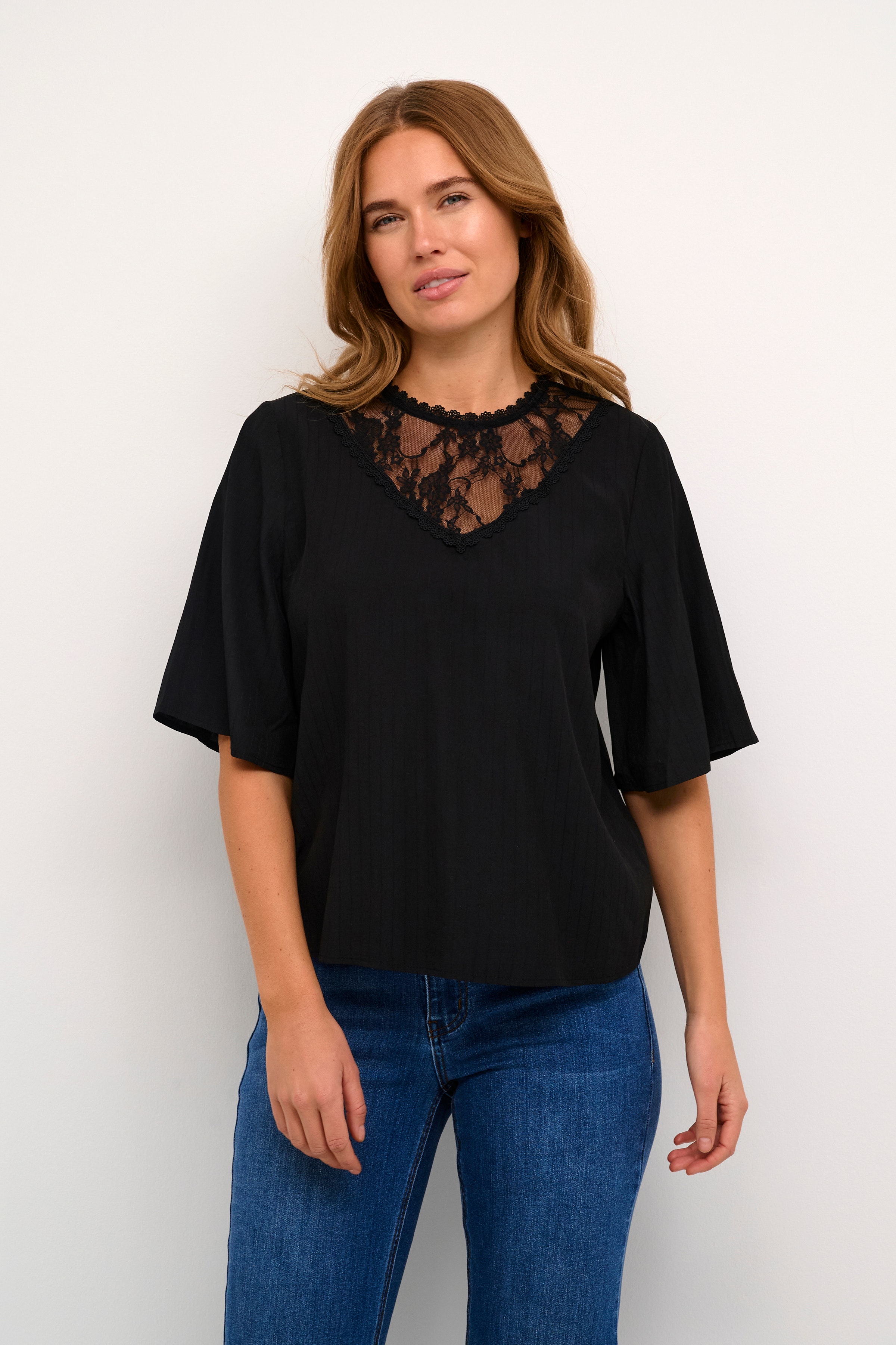 KAbarbara Bluse LOOKBOOK FRONT 10508926-100121