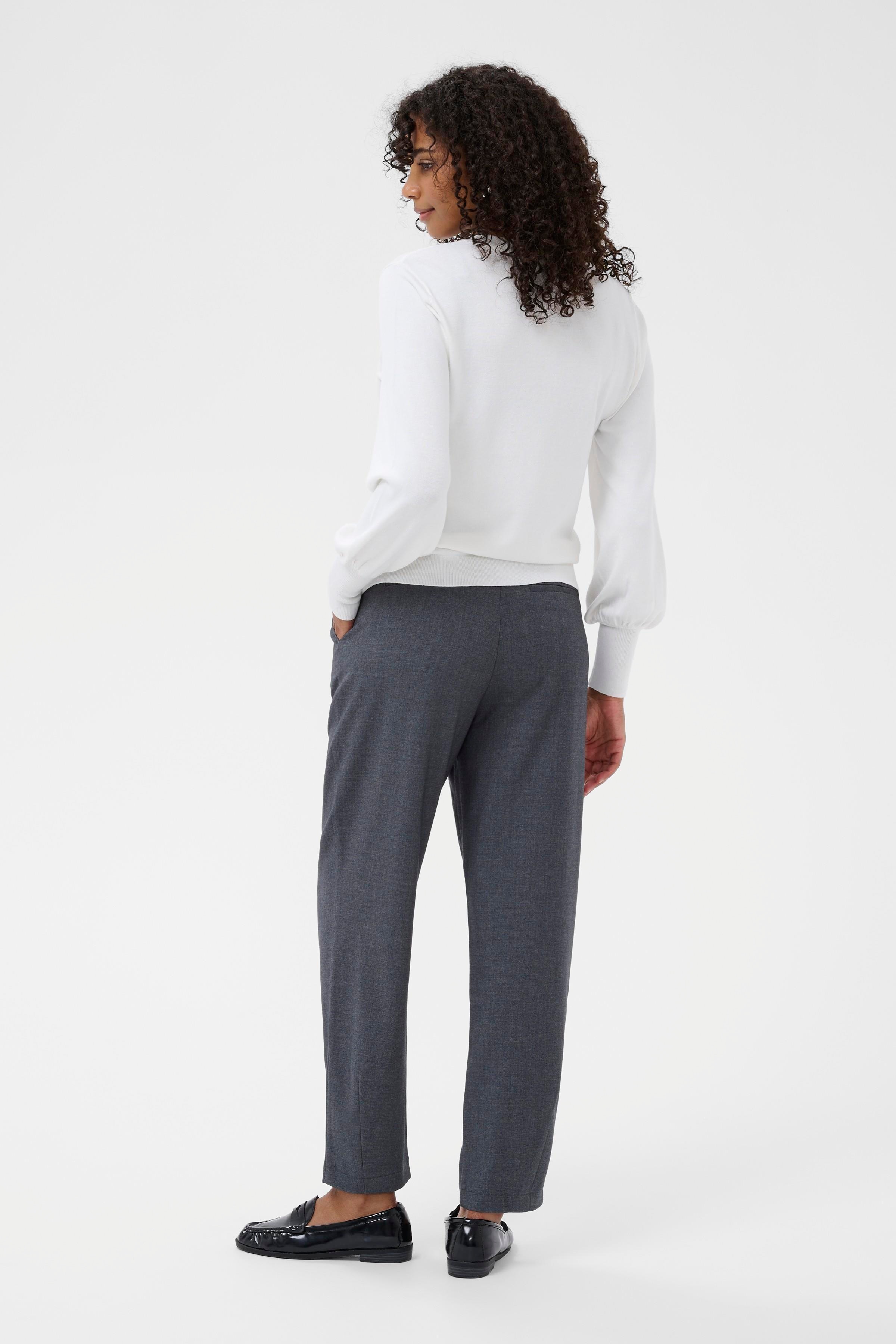 KArihanna Pullover LOOKBOOK FRONT 10510875-110602