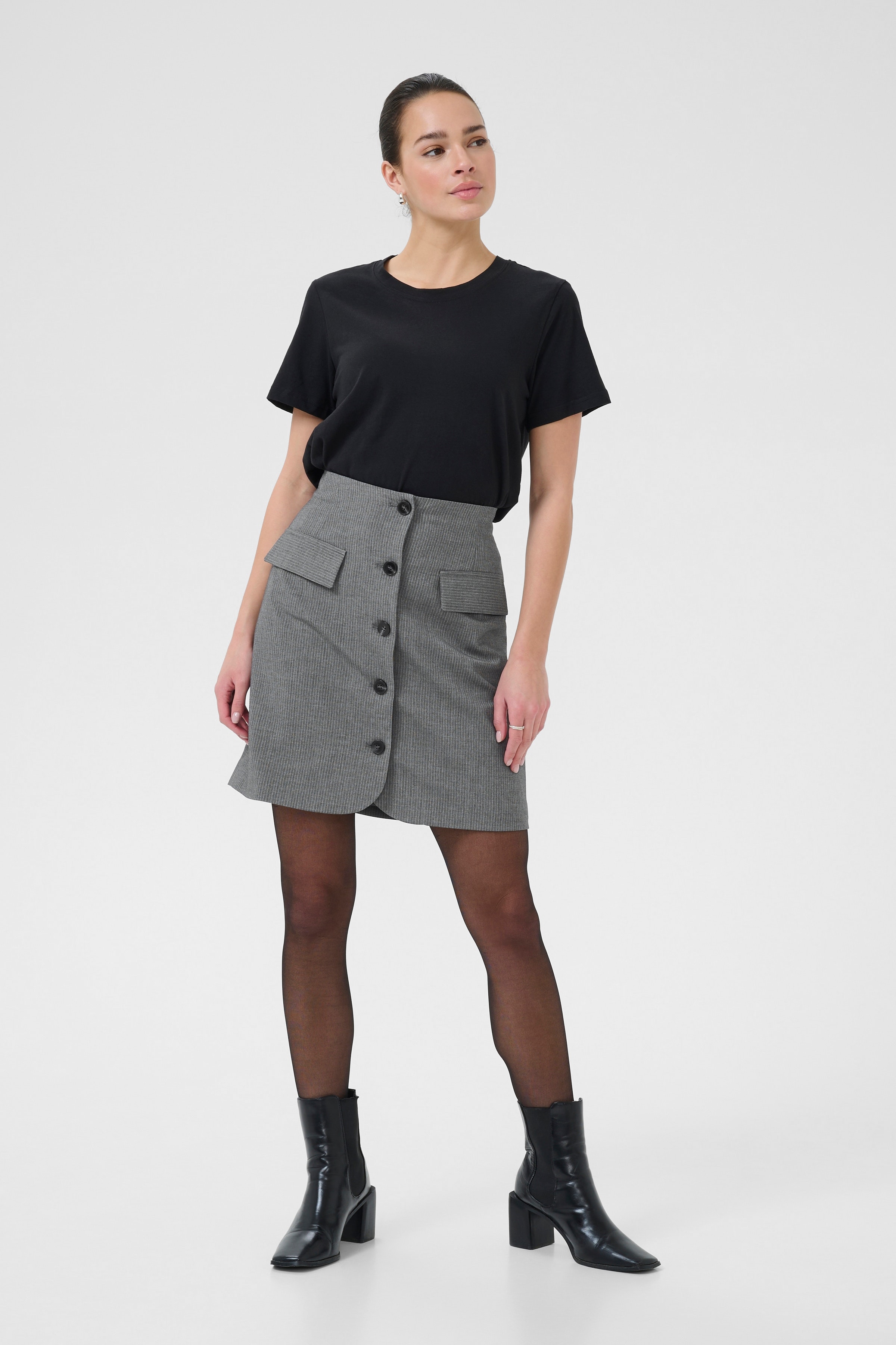 KAellie Skirt LOOKBOOK FRONT 10510553-108214