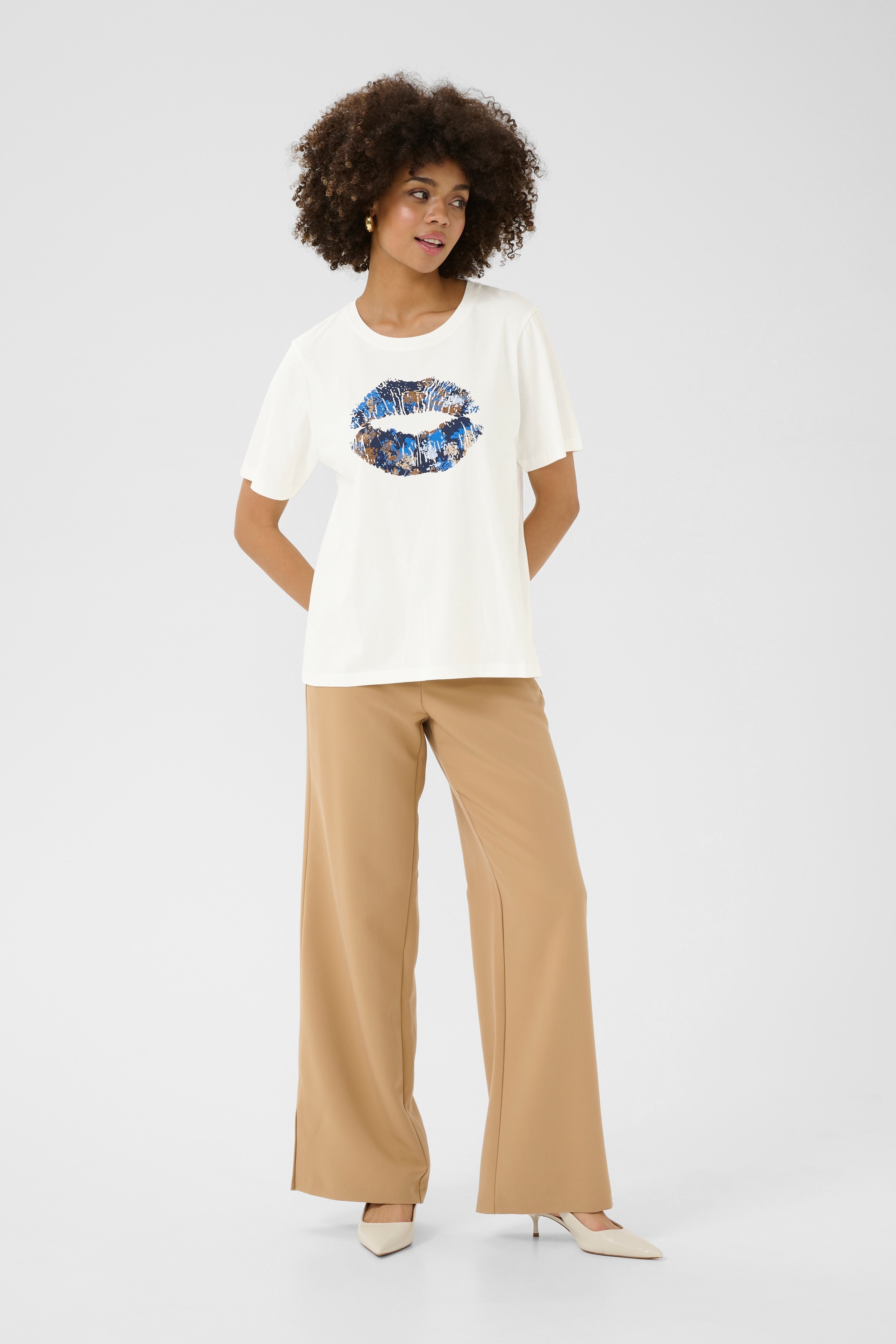 CUgab T-shirt LOOKBOOK FRONT 50112219-108242