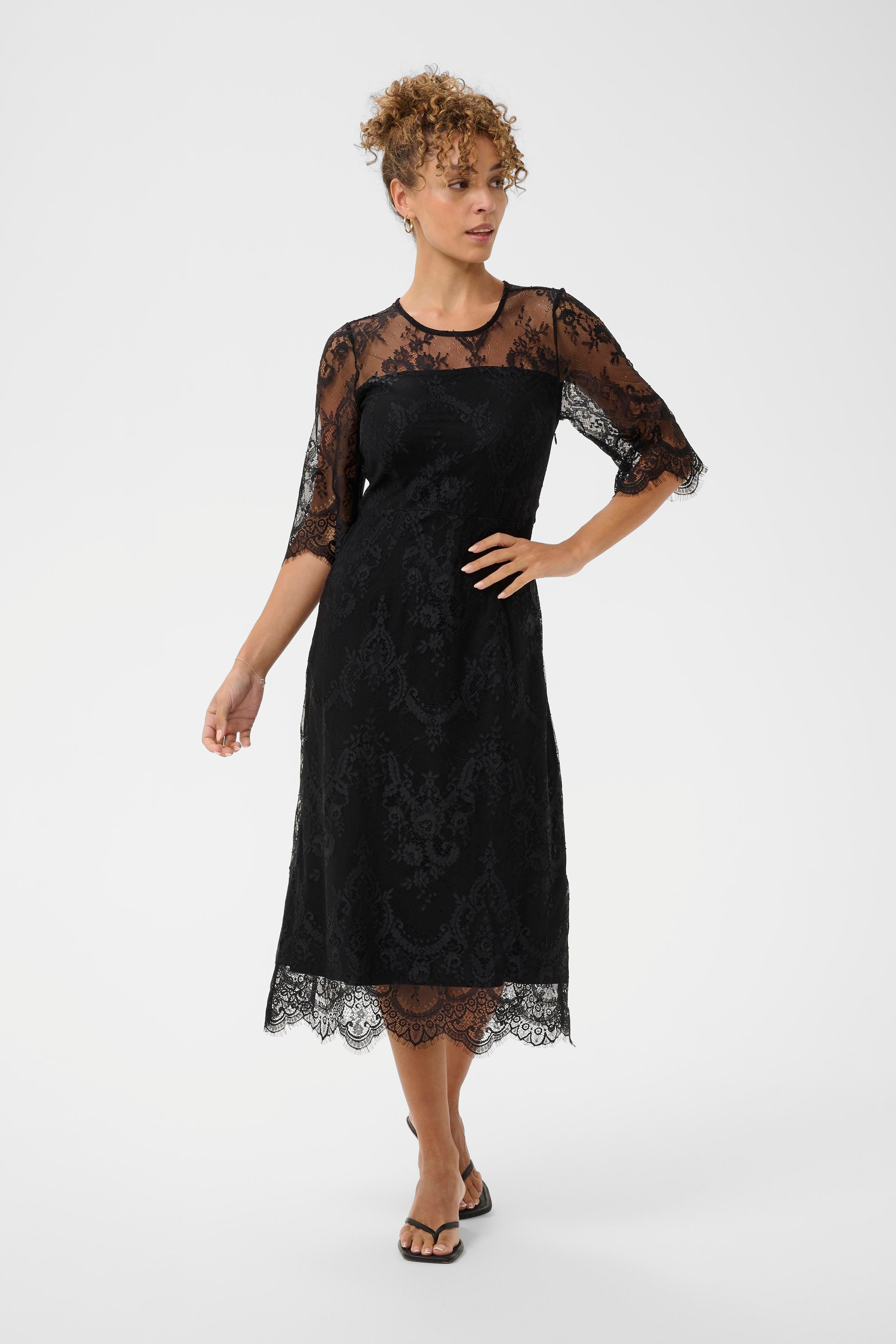 CRYumi Kleid LOOKBOOK FRONT 10615261-100120