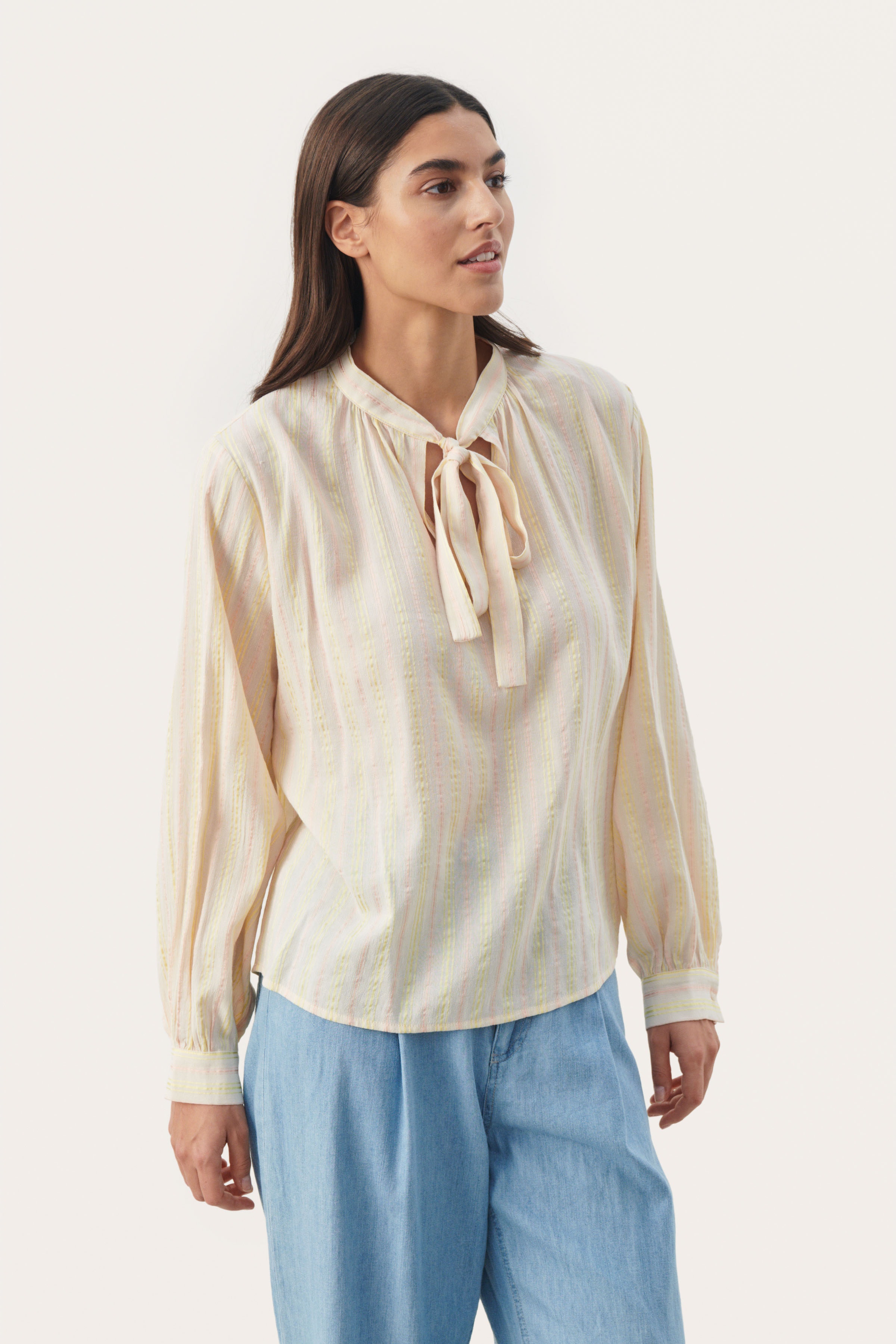 EpokePW Bluse LOOKBOOK FRONT 30308465-302769