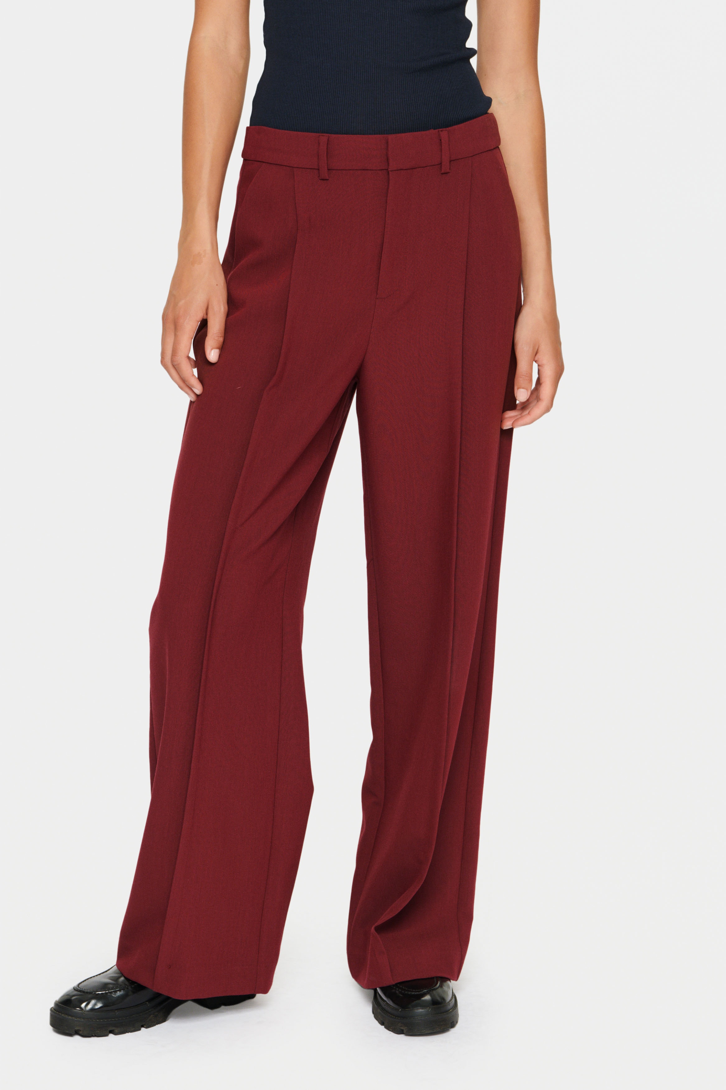 AnzuSZ Hose LOOKBOOK FRONT 30512800-191725