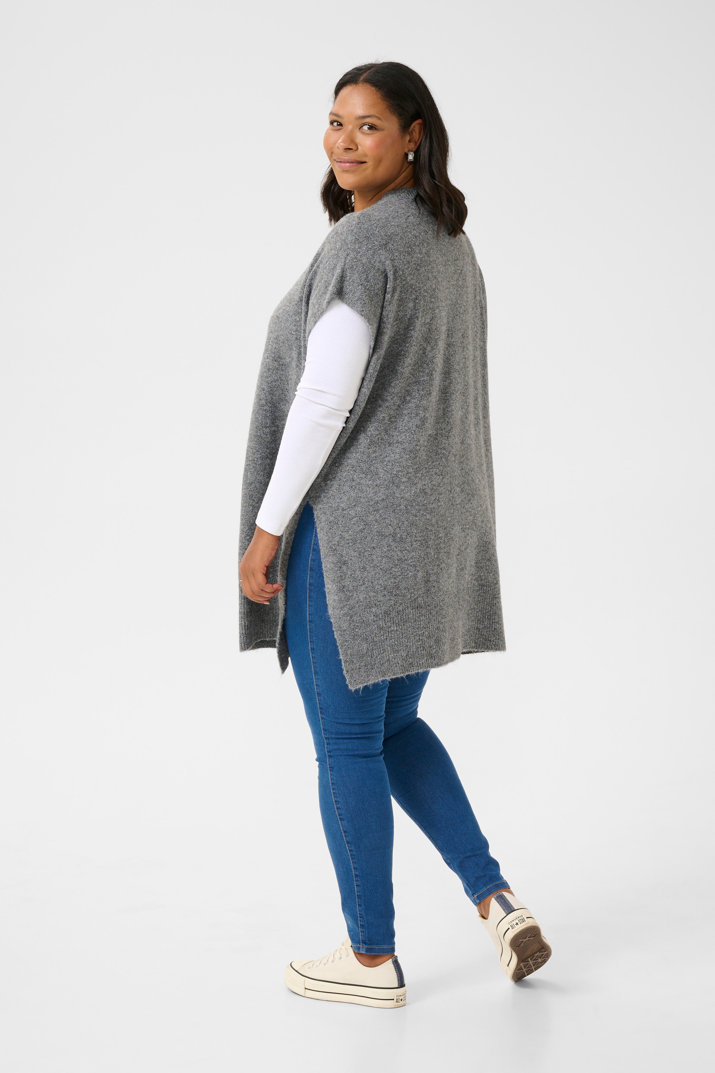 KCannett Poncho LOOKBOOK BACK 10582738-100125