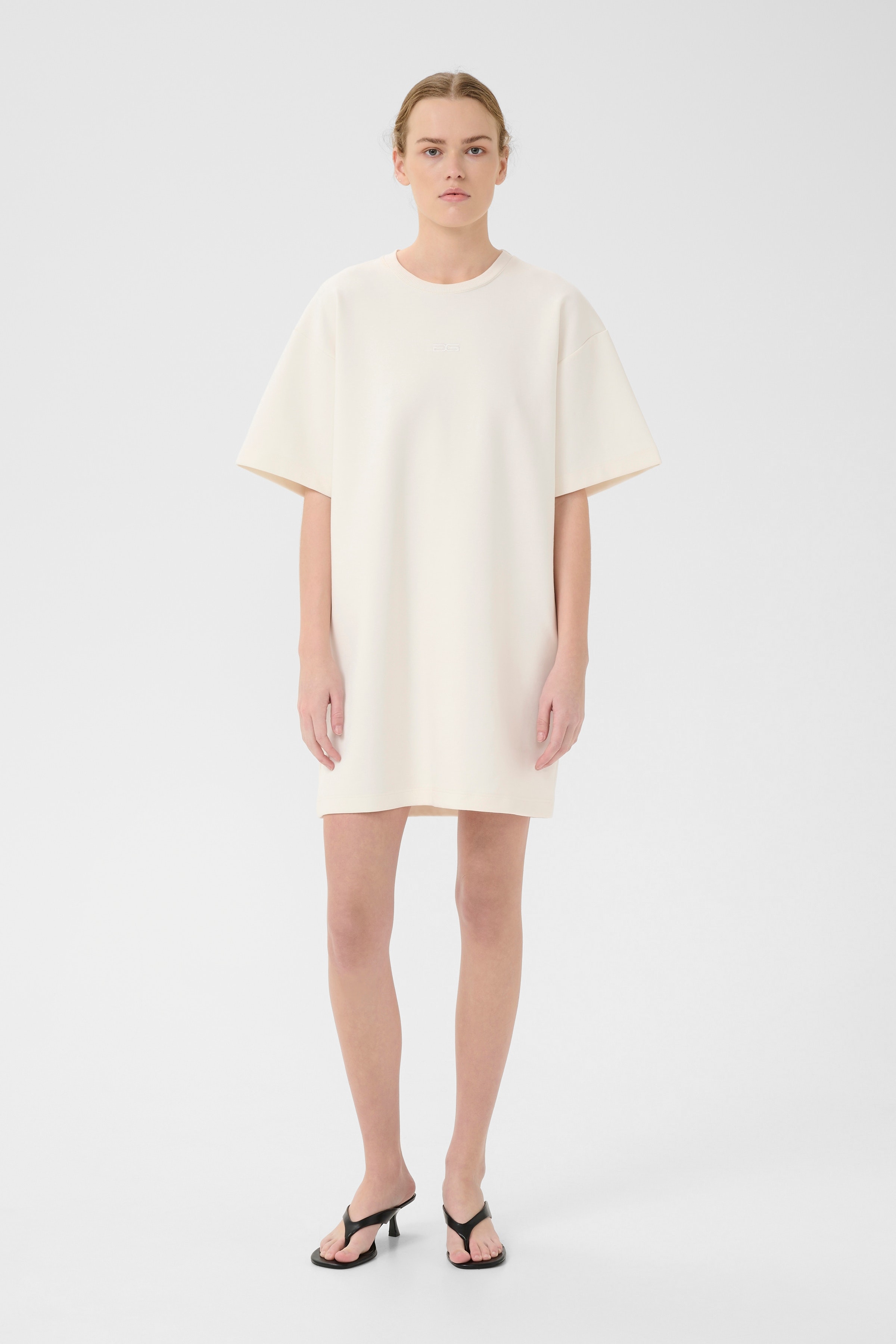 GZimina Kleid LOOKBOOK FRONT 10910519-130905