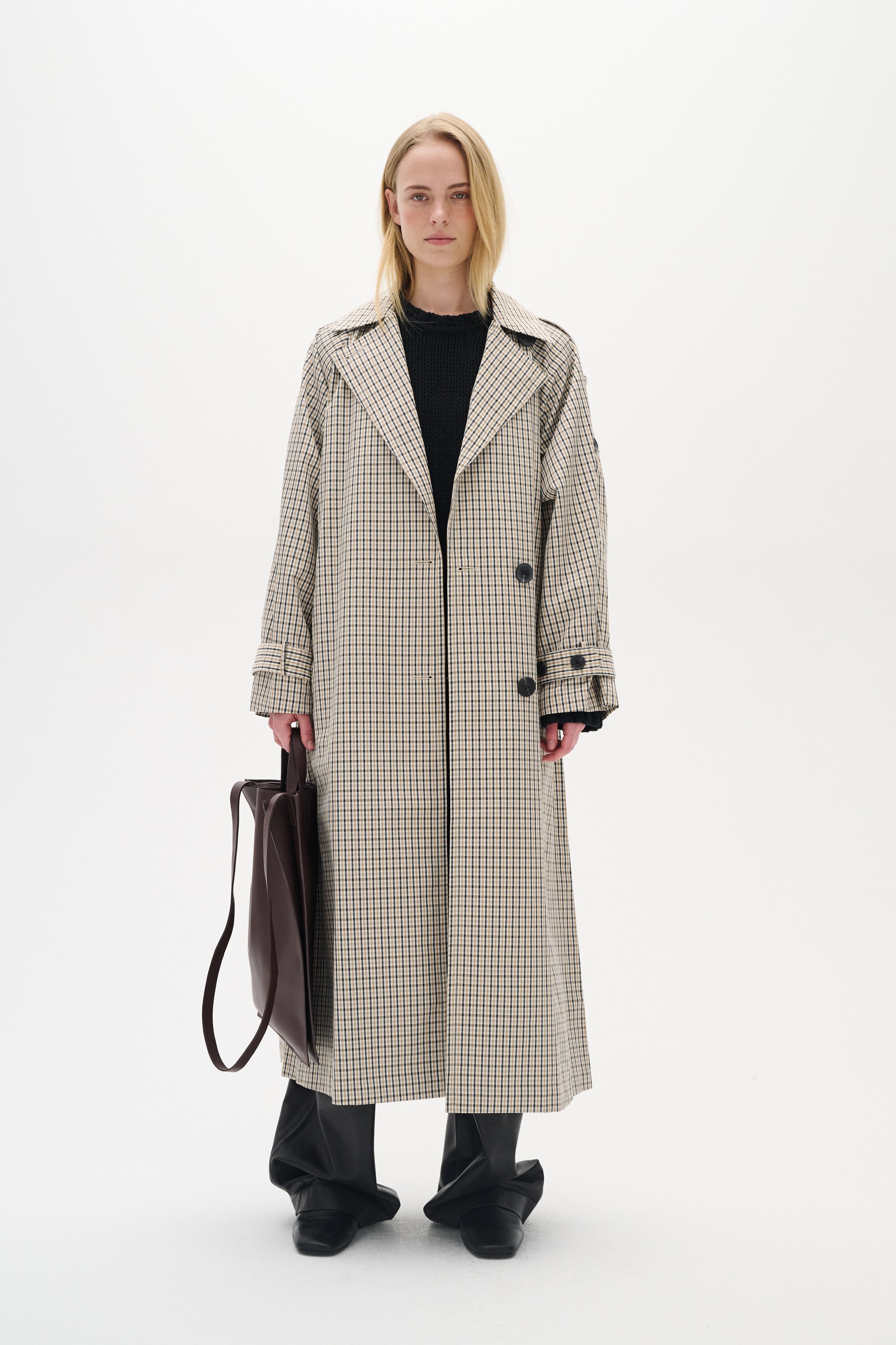 UmayaIW Trenchcoat LOOKBOOK FRONT 30110020-300534