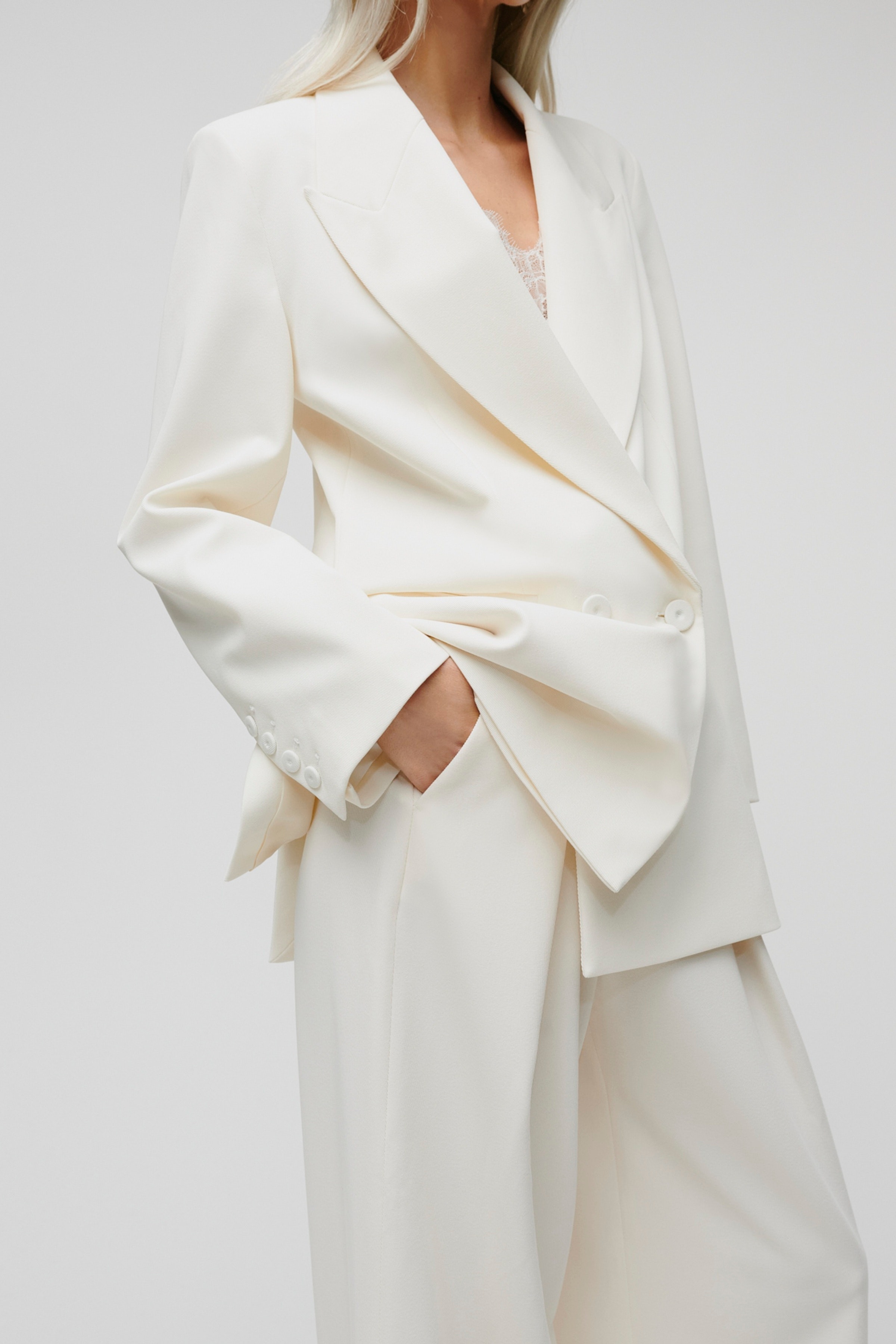 JIL BLAZER LOOKBOOK DETAIL 30600559-WH011