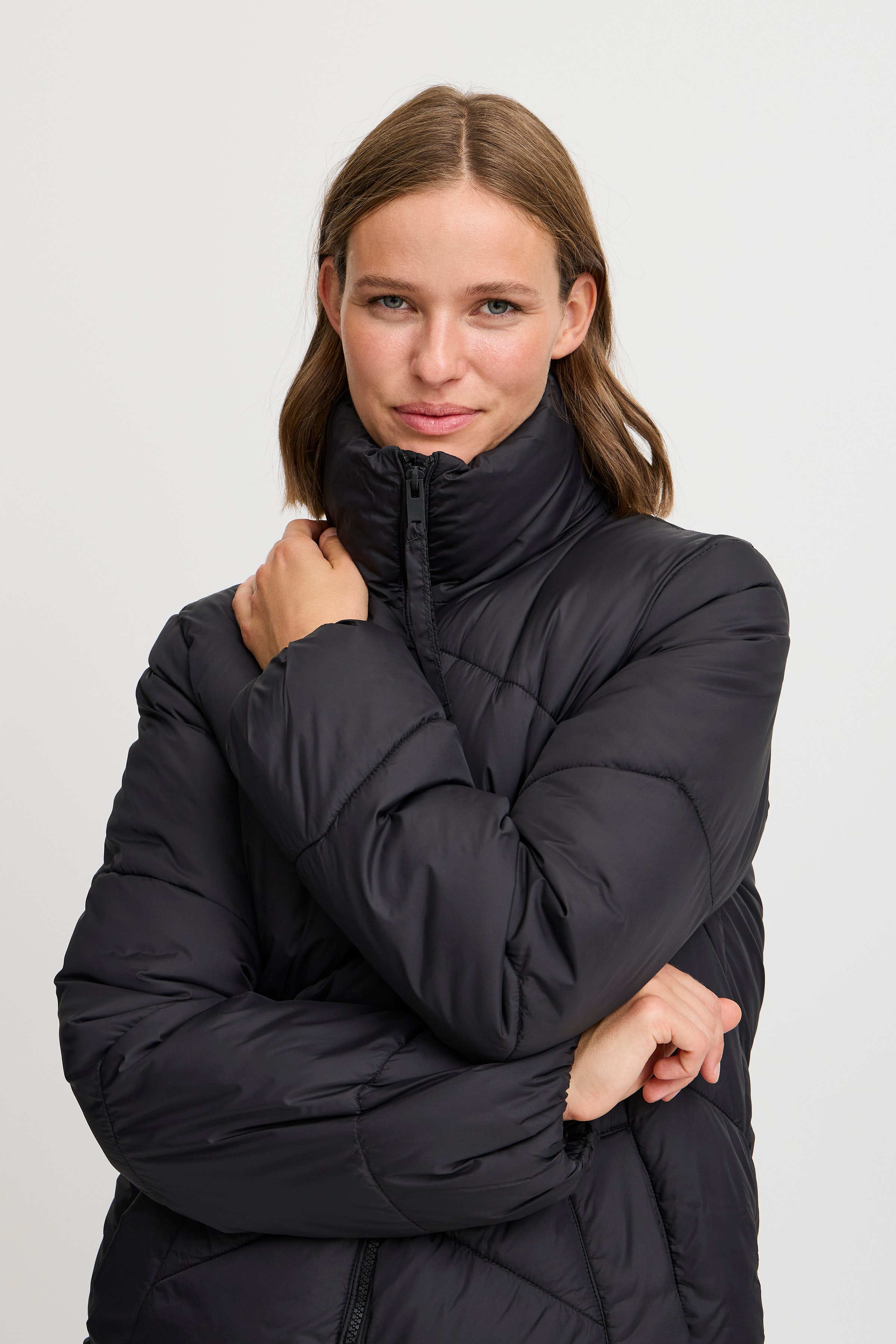 BYBOMINA Mantel LOOKBOOK DETAIL 20815102-200451