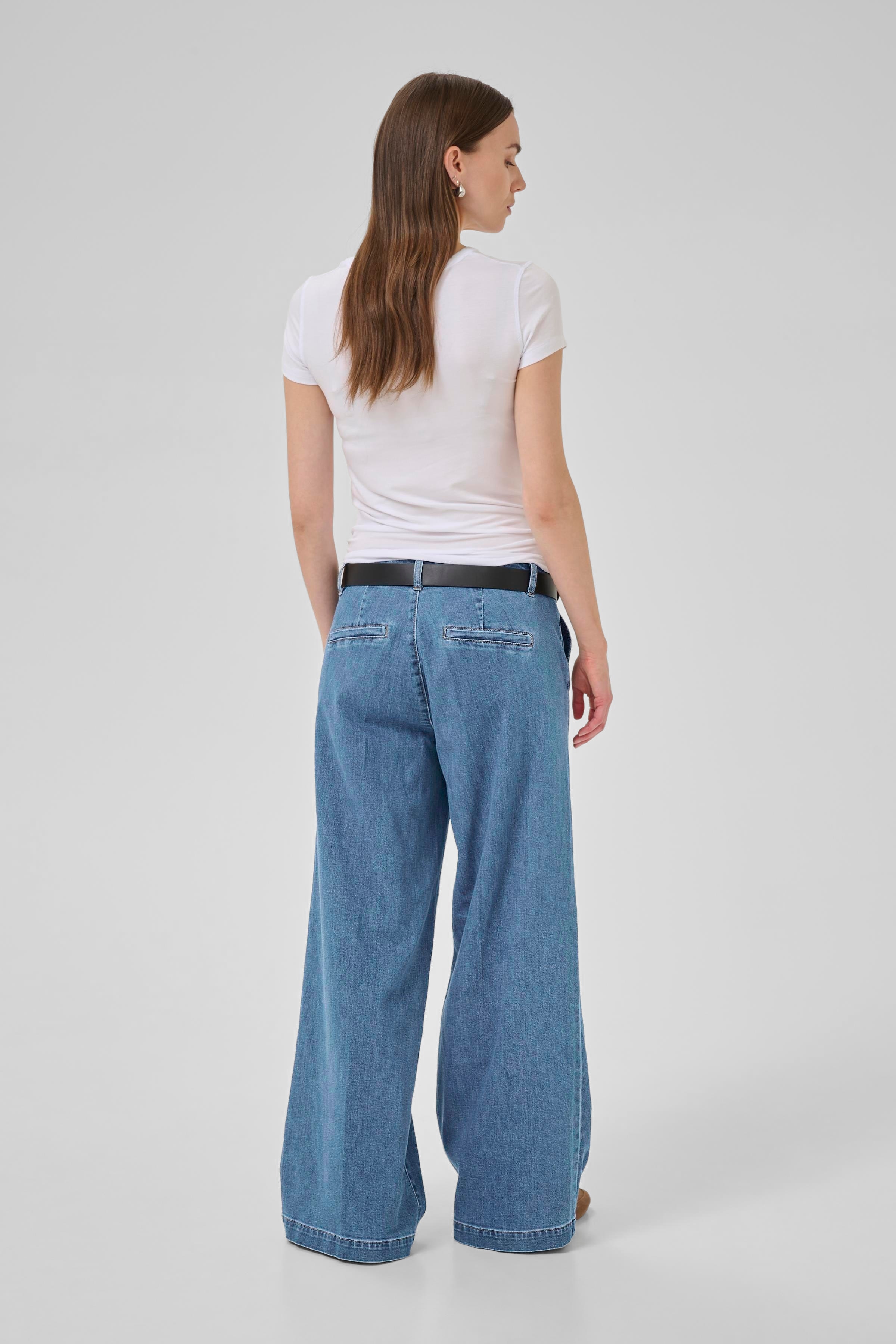 LaraMW Hose LOOKBOOK BACK 10705238-100053