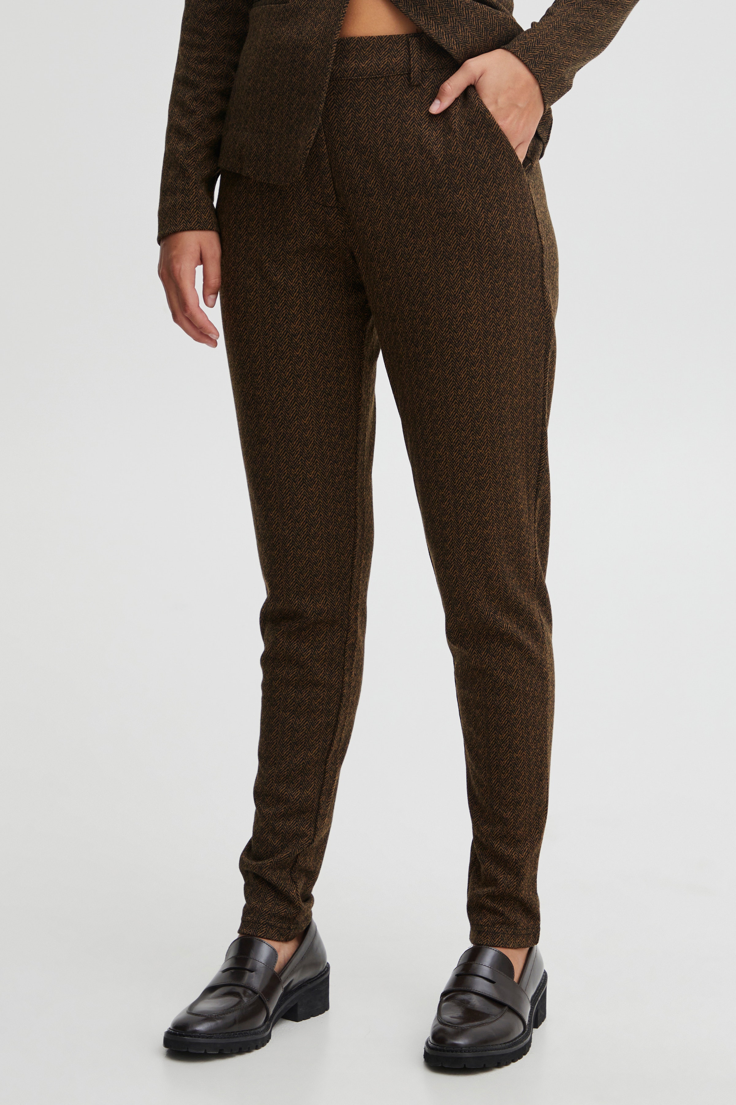 IHKATE Byxor LOOKBOOK FRONT 20117818-181031