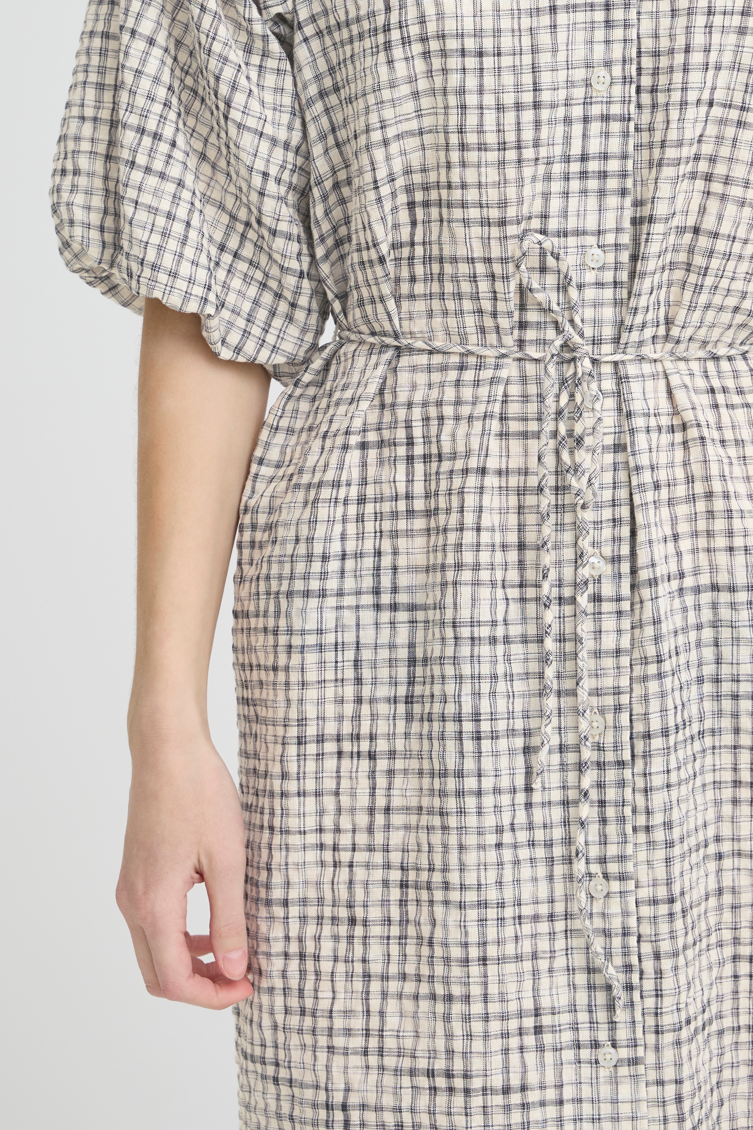 IHHESIMA Kjole LOOKBOOK DETAIL 20125084-900004696