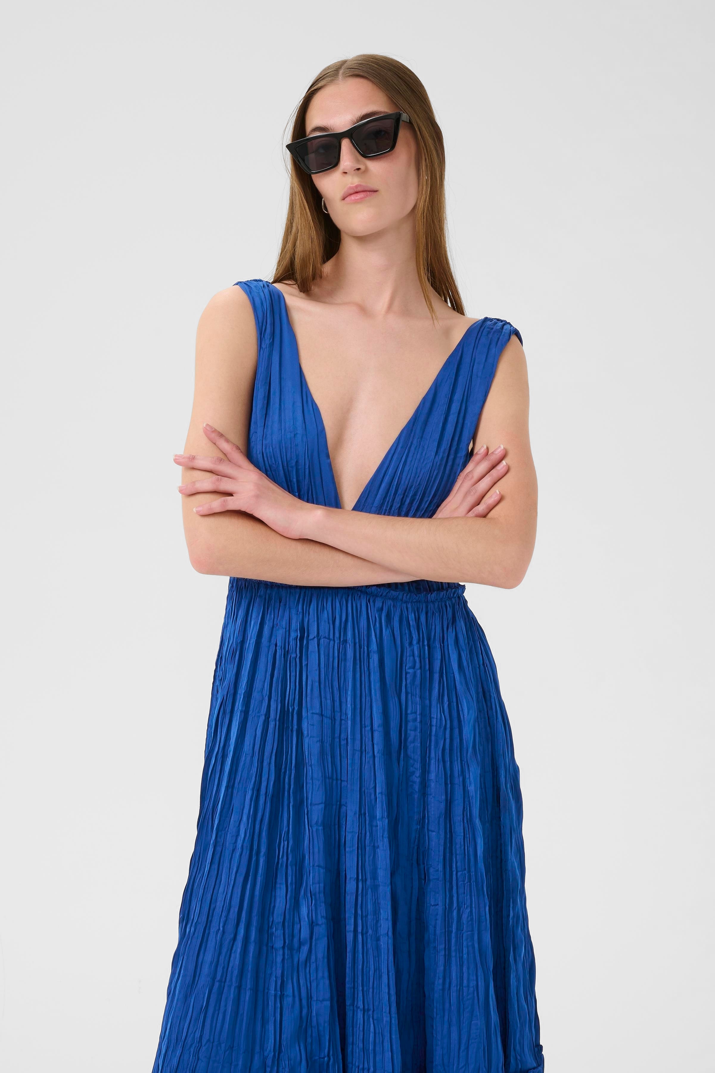 AlexaIW Long Dress LOOKBOOK FRONT 30110852-193953