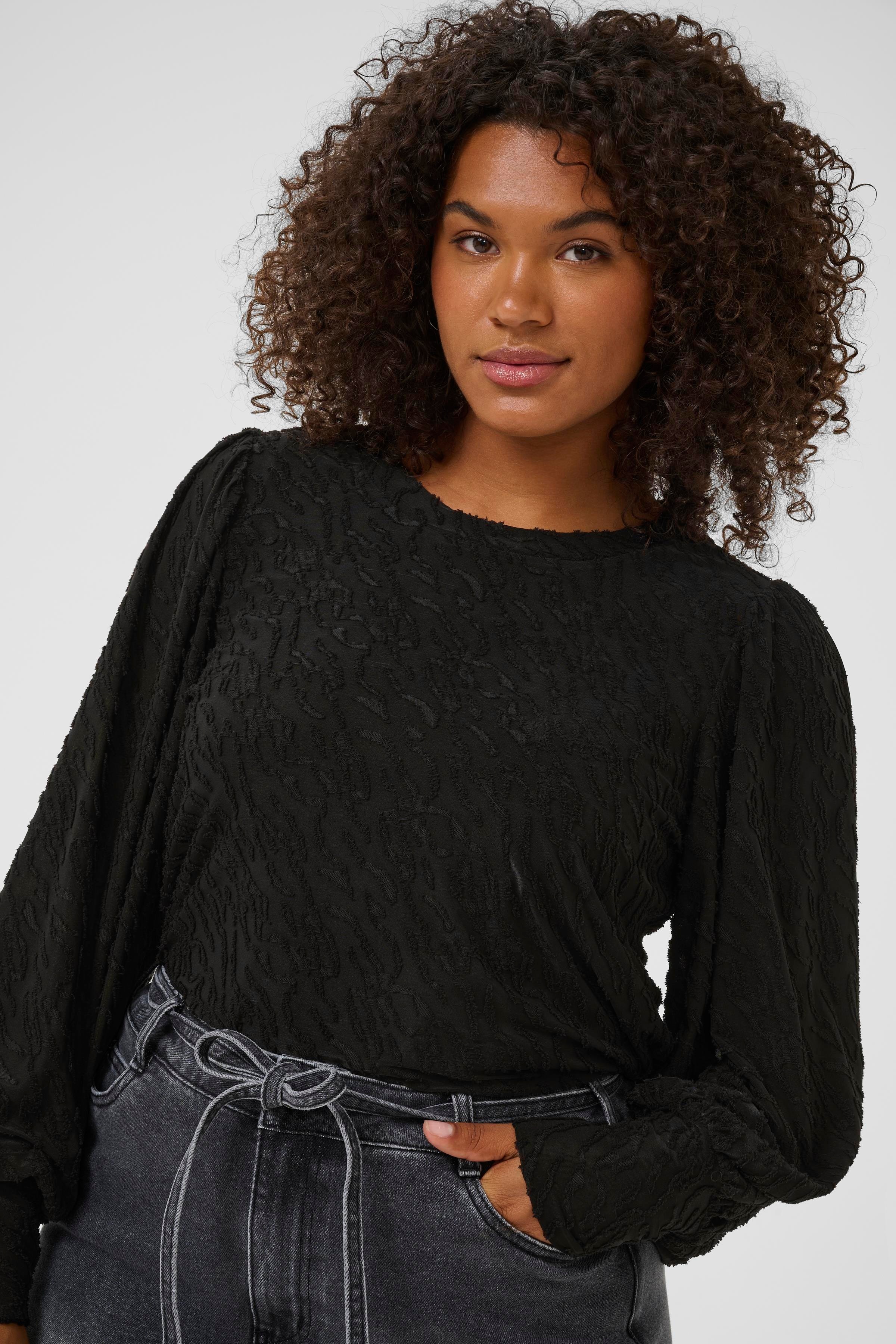 KCzarina T-shirt LOOKBOOK DETAIL 10583687-100121