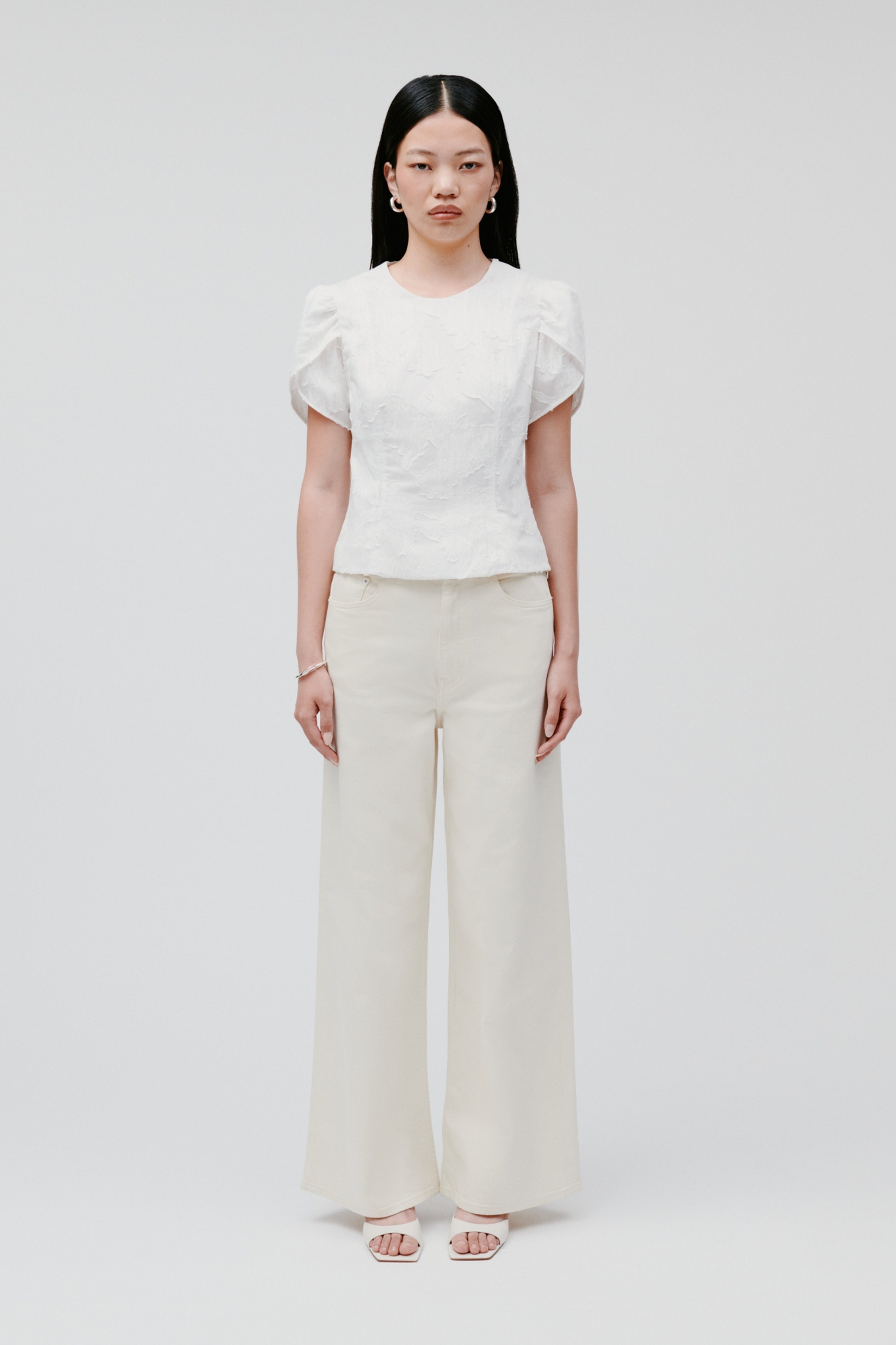 ELODIE Bluse LOOKBOOK FRONT 30600738-WH010