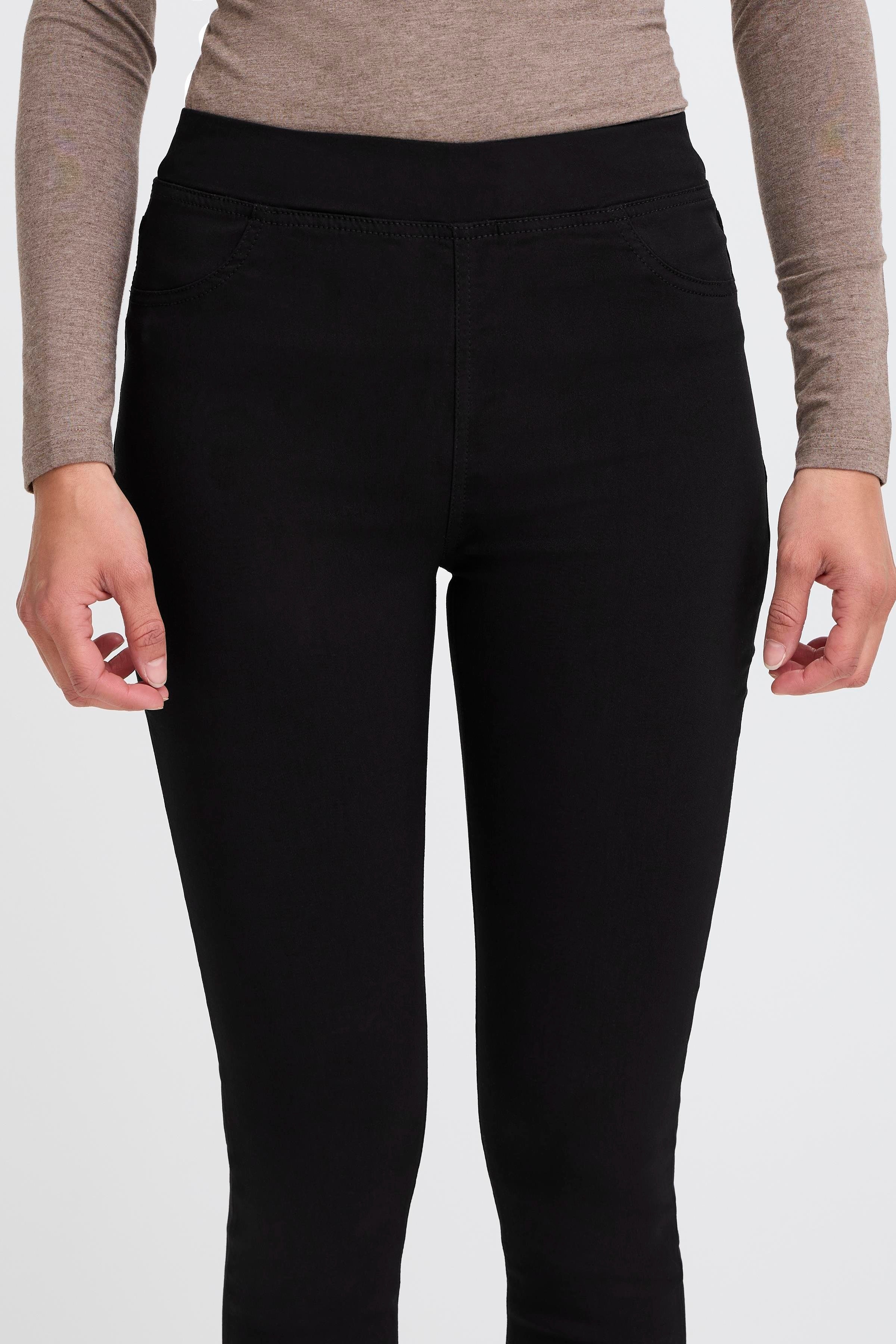 BYKEIRA Trousers LOOKBOOK DETAIL 20806339-80001