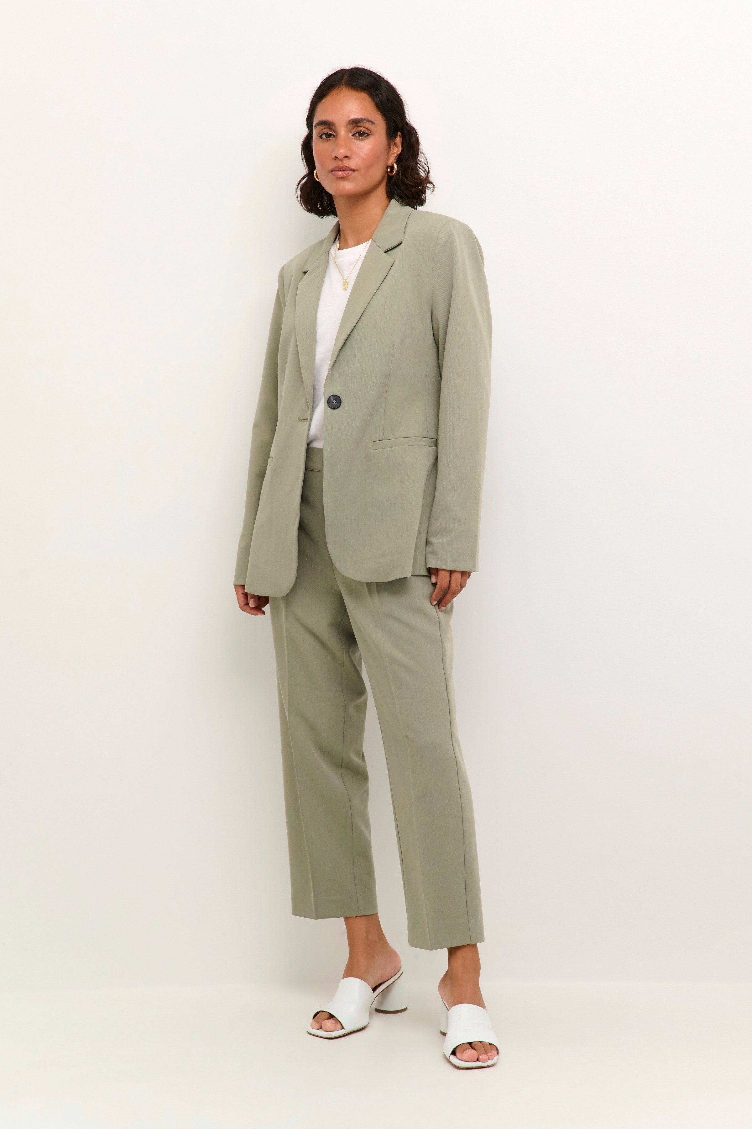 KAsakura Blazer LOOKBOOK FRONT 10506684-170613