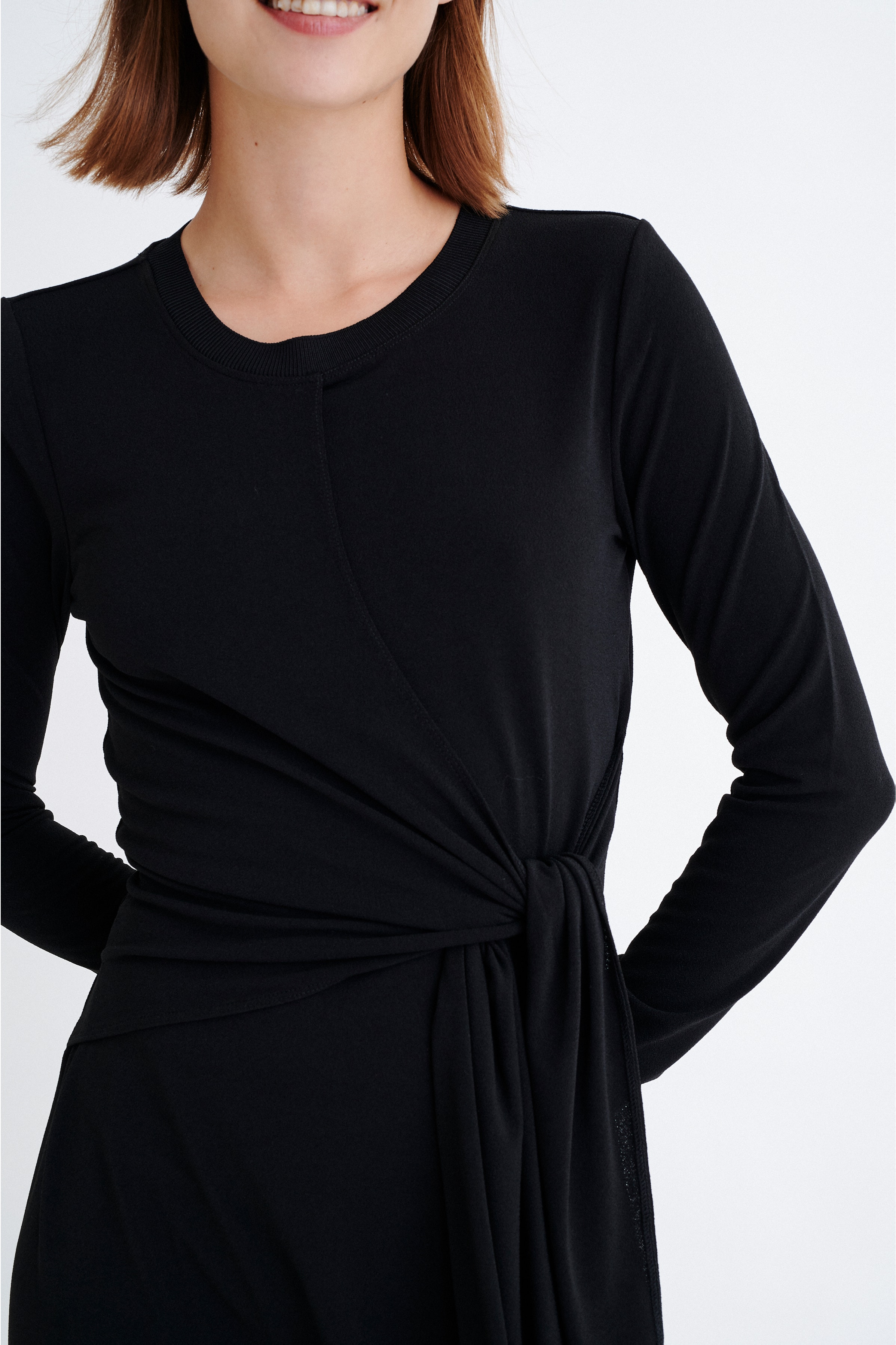 EmersonIW Kjole LOOKBOOK DETAIL 30105039-10050