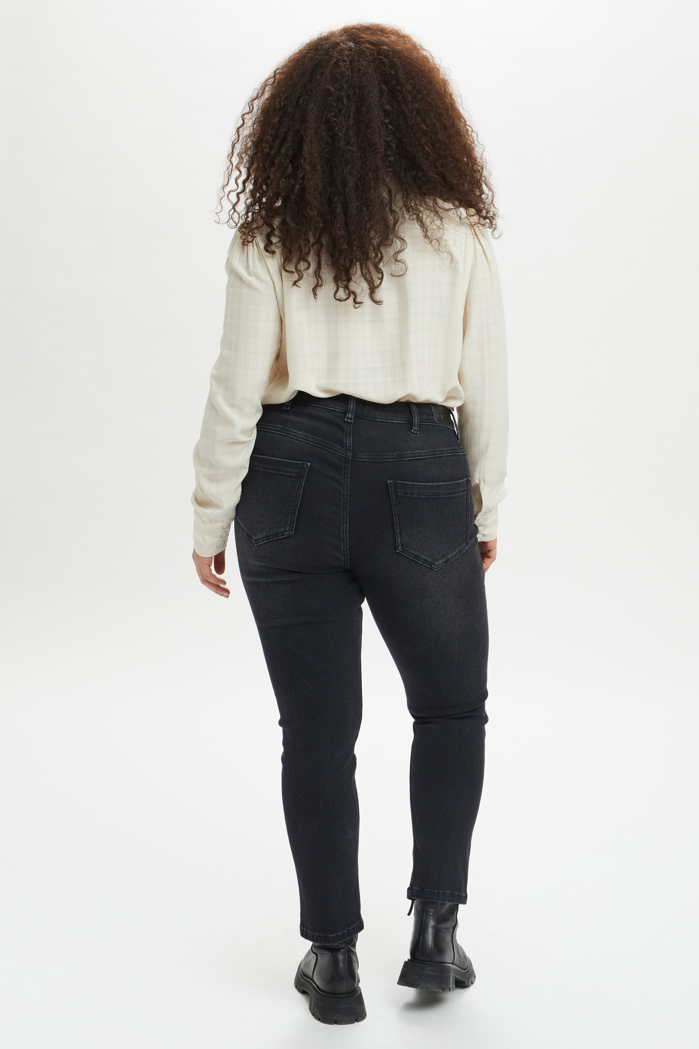 KCannie Jeans LOOKBOOK BACK 10580524-100168