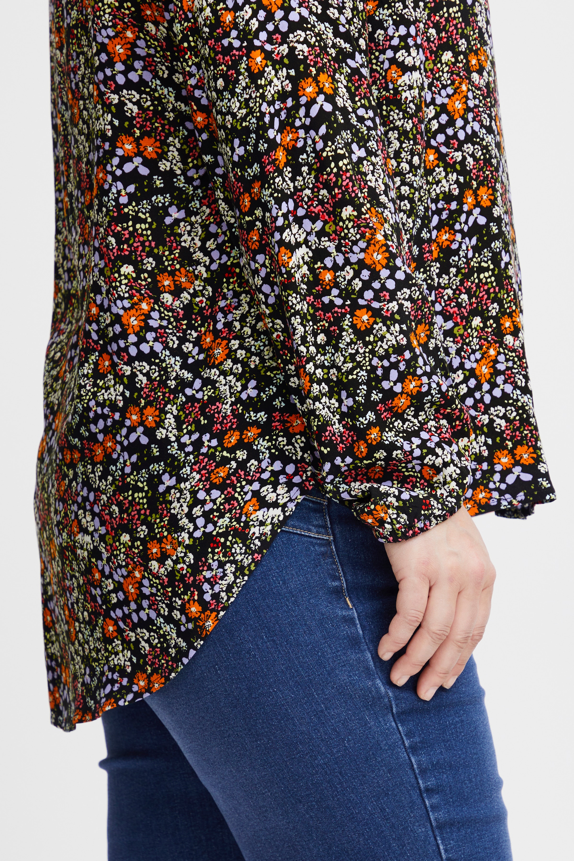 Kortærmet bluse LOOKBOOK DETAIL 20612537-202173
