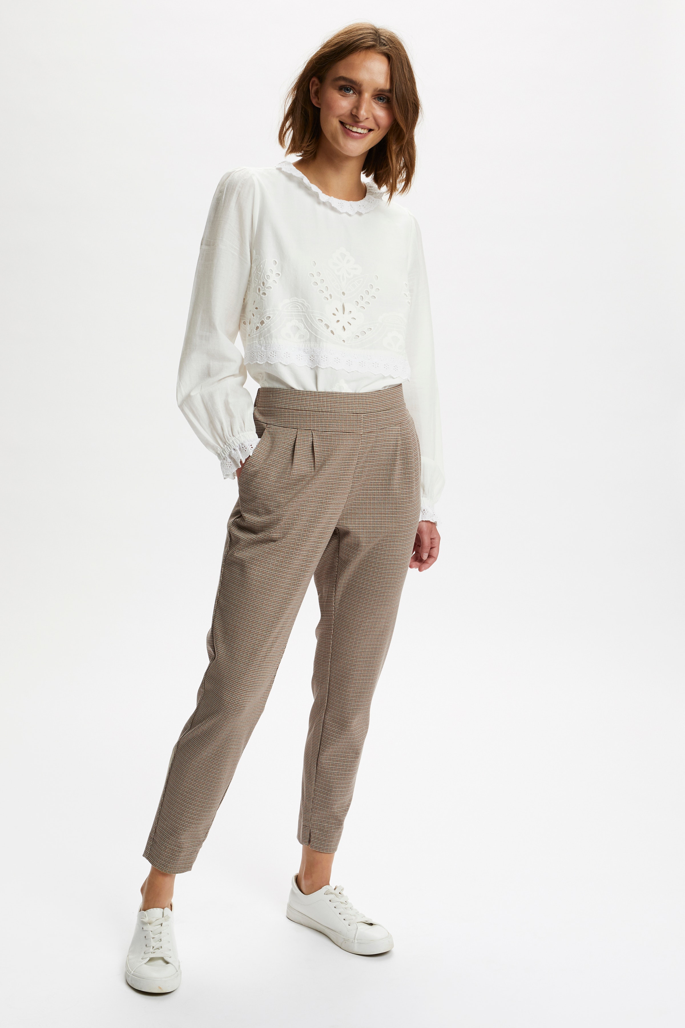 Pants Suiting LOOKBOOK FRONT 10607392-100369