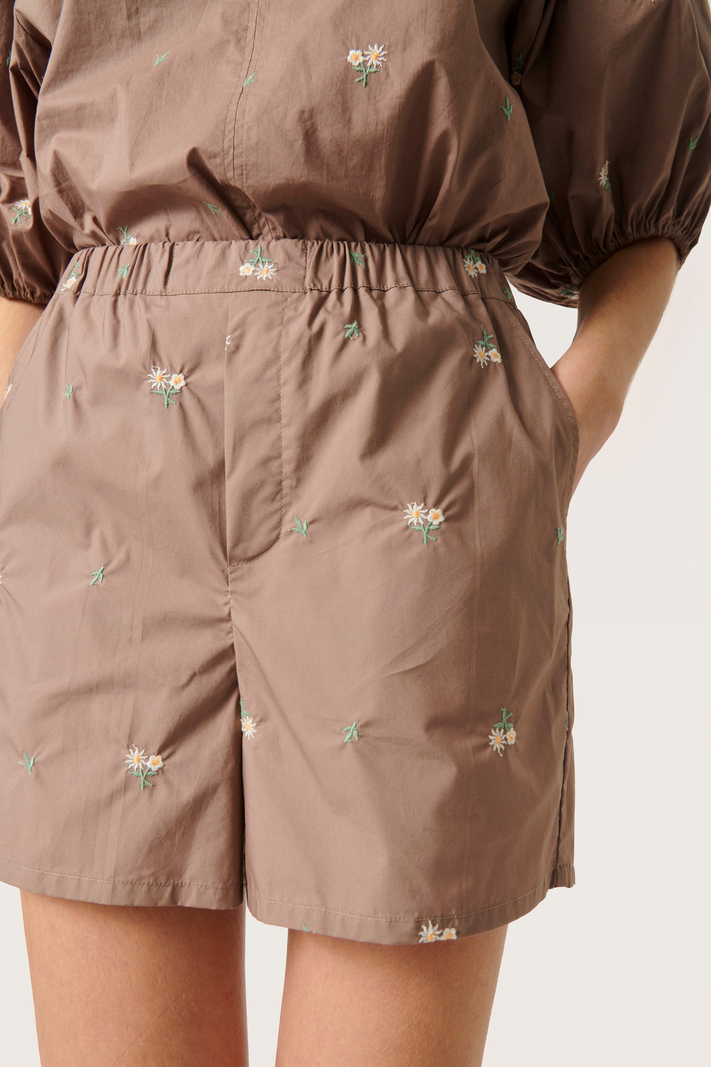 SLLenora Shorts LOOKBOOK DETAIL 30406743-171409