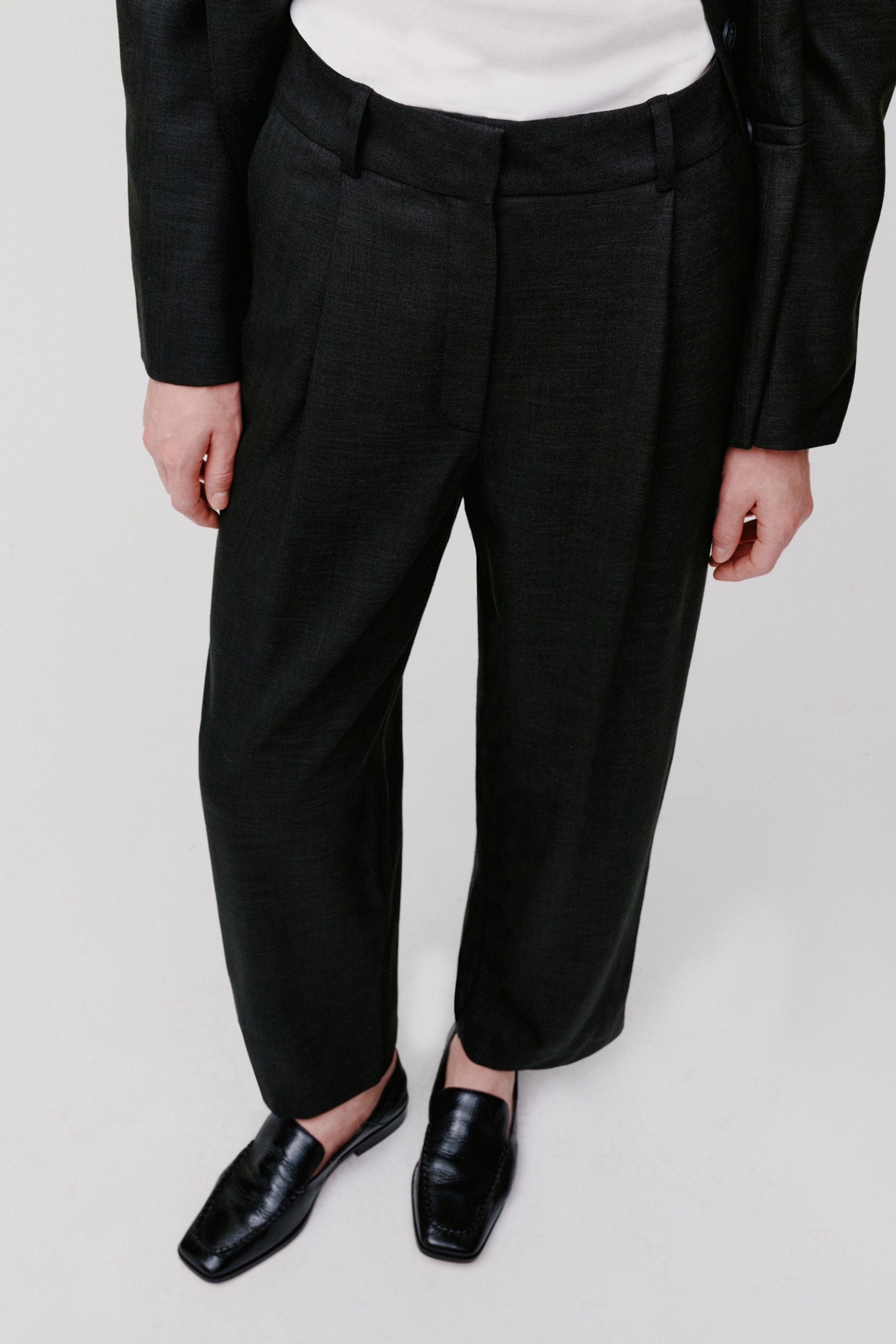 PERSEPHONE Bukser LOOKBOOK FRONT 30600625-BK999