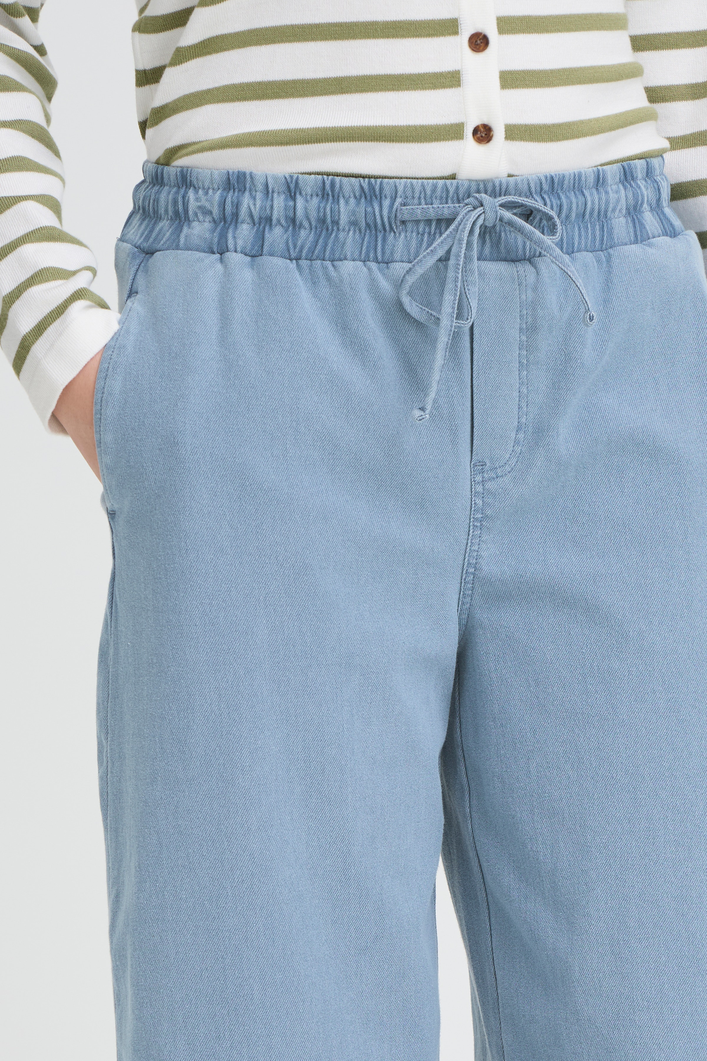 IHKATE Hose LOOKBOOK DETAIL 20125208-204437