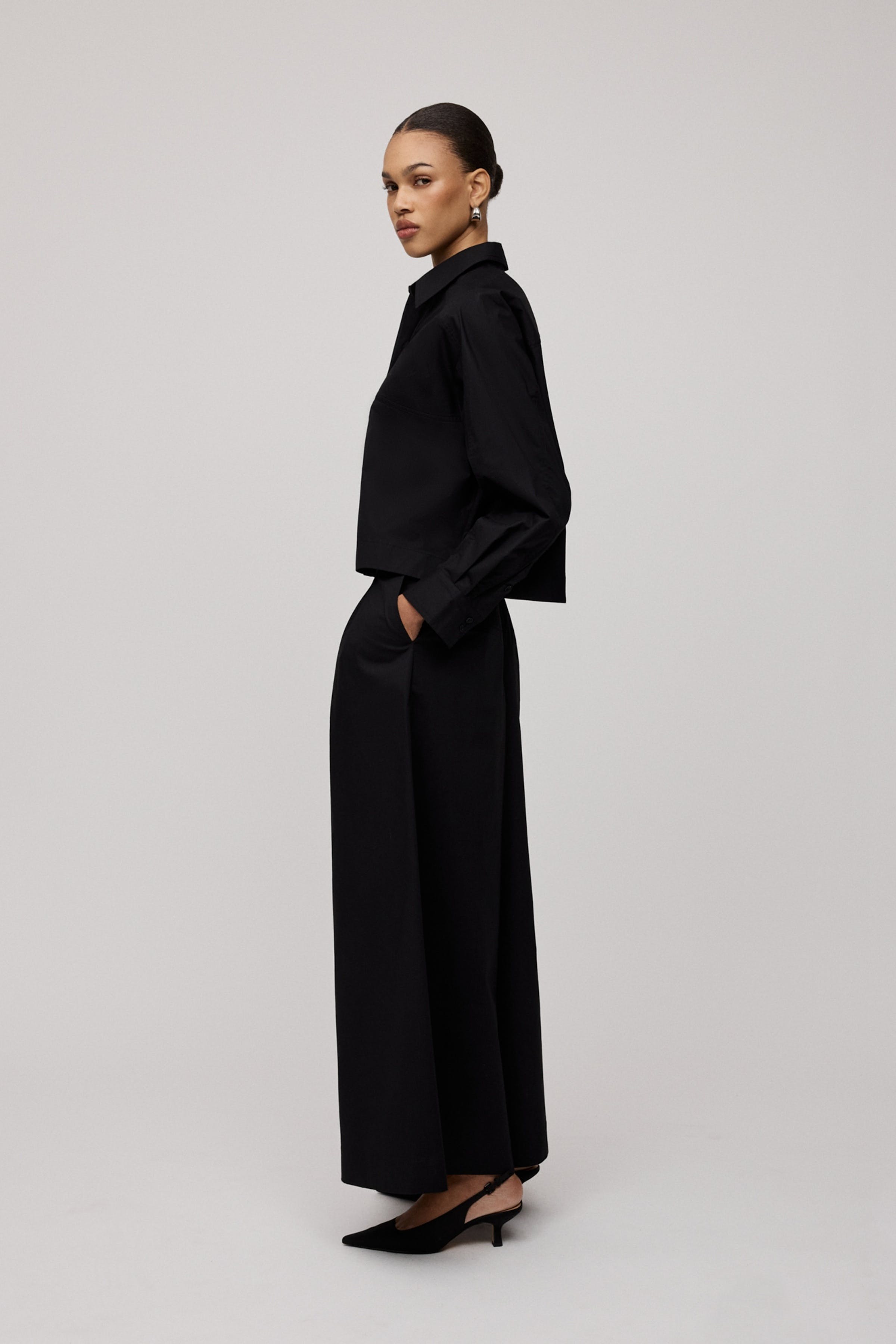 PIERINA Bukser LOOKBOOK FRONT 30600520-BK999