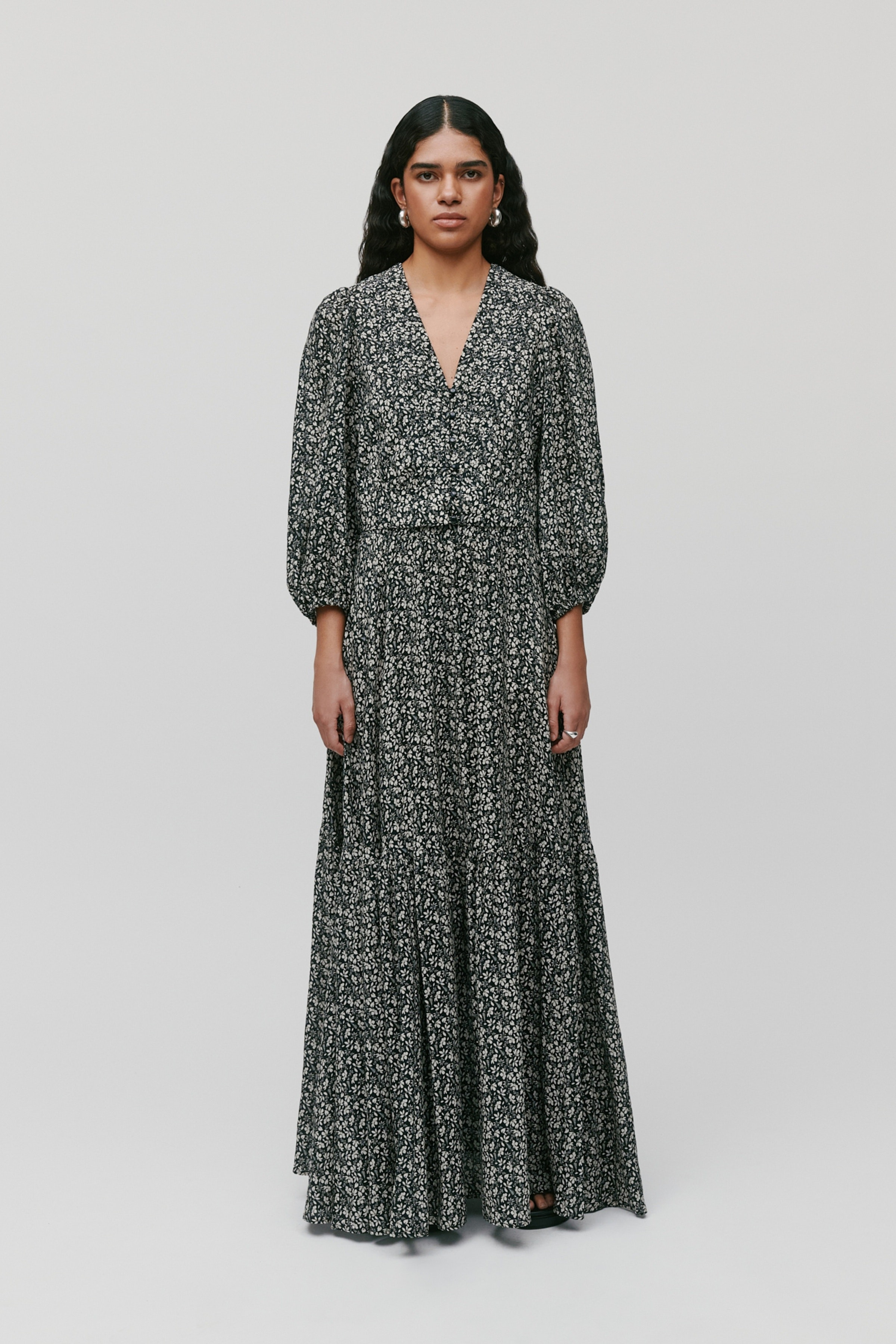 SANJA Skirt LOOKBOOK FRONT 30600527-MC2156