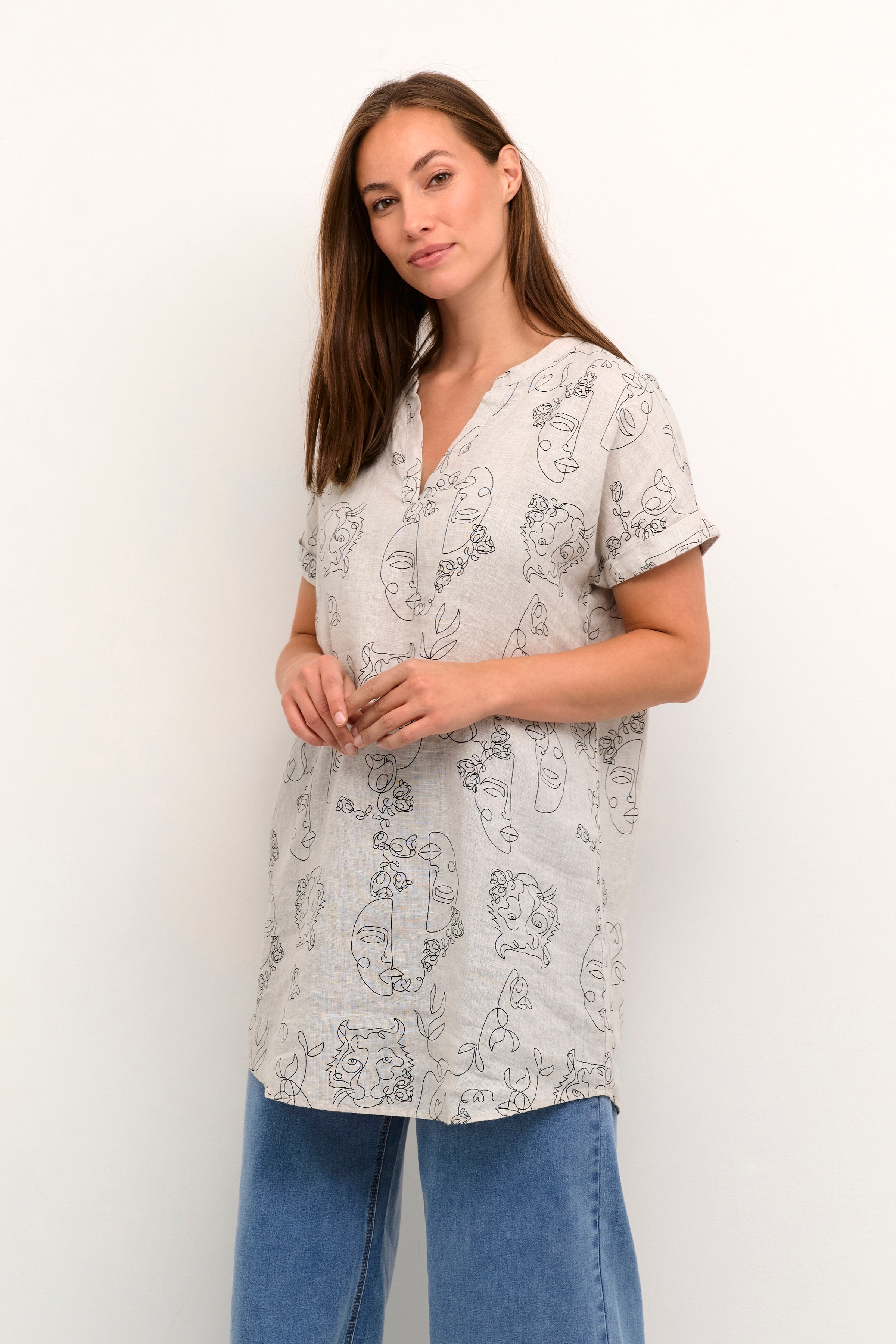 CRBellis Linen tunic LOOKBOOK FRONT 10612266-105559