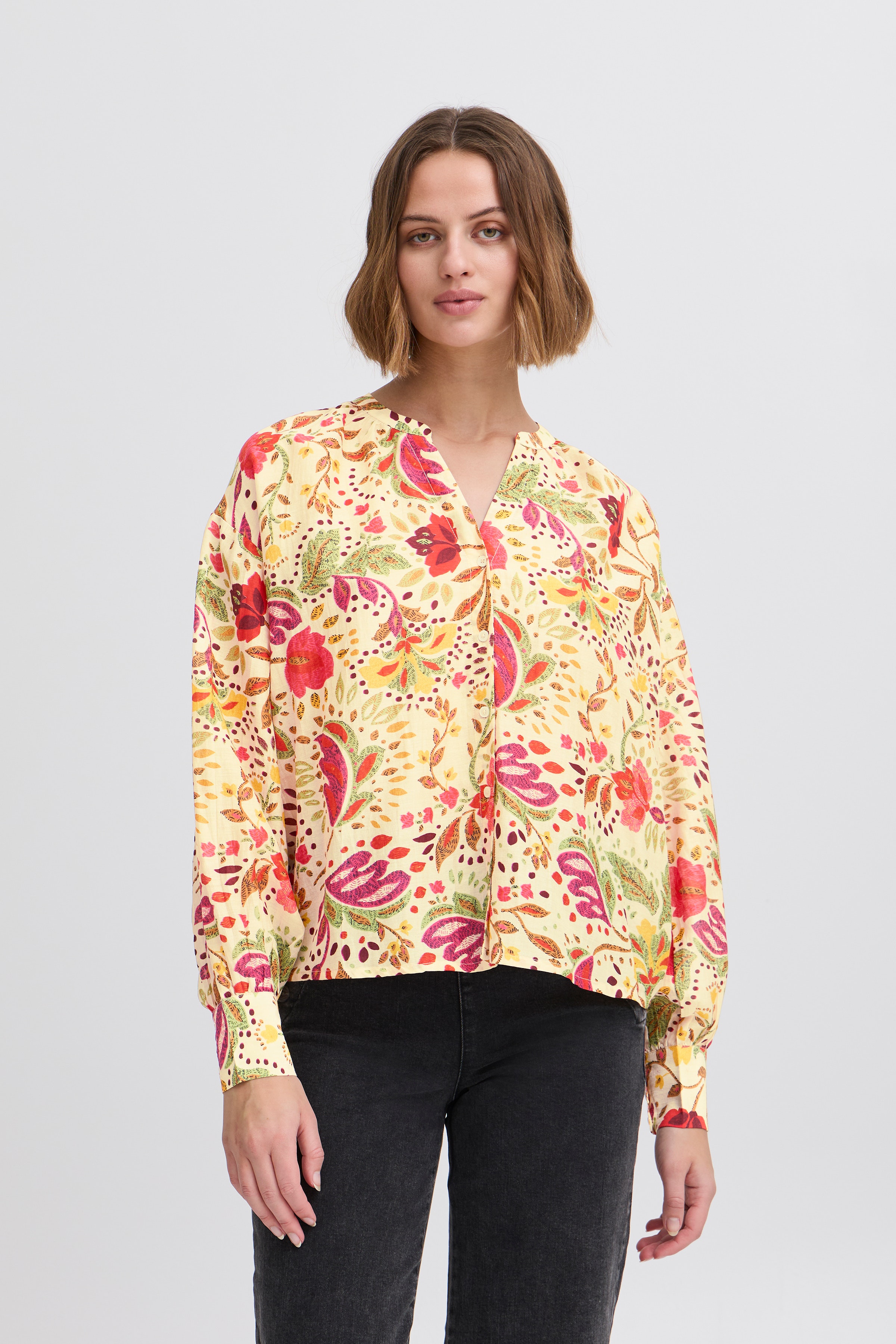 IRTHEA Long sleeved shirt LOOKBOOK FRONT 20122413-141209