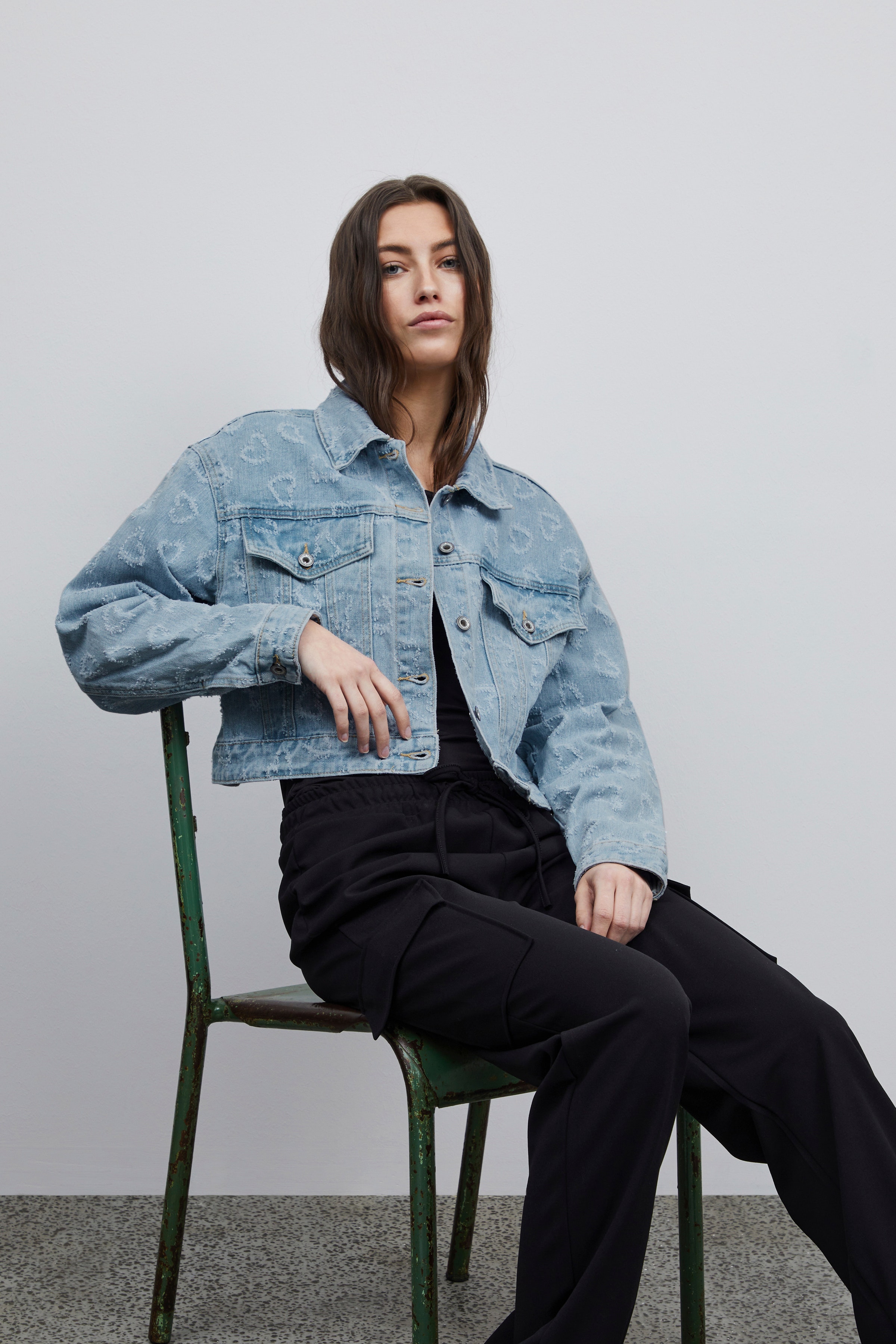 Ytterplagg LOOKBOOK FRONT 22100150-202820