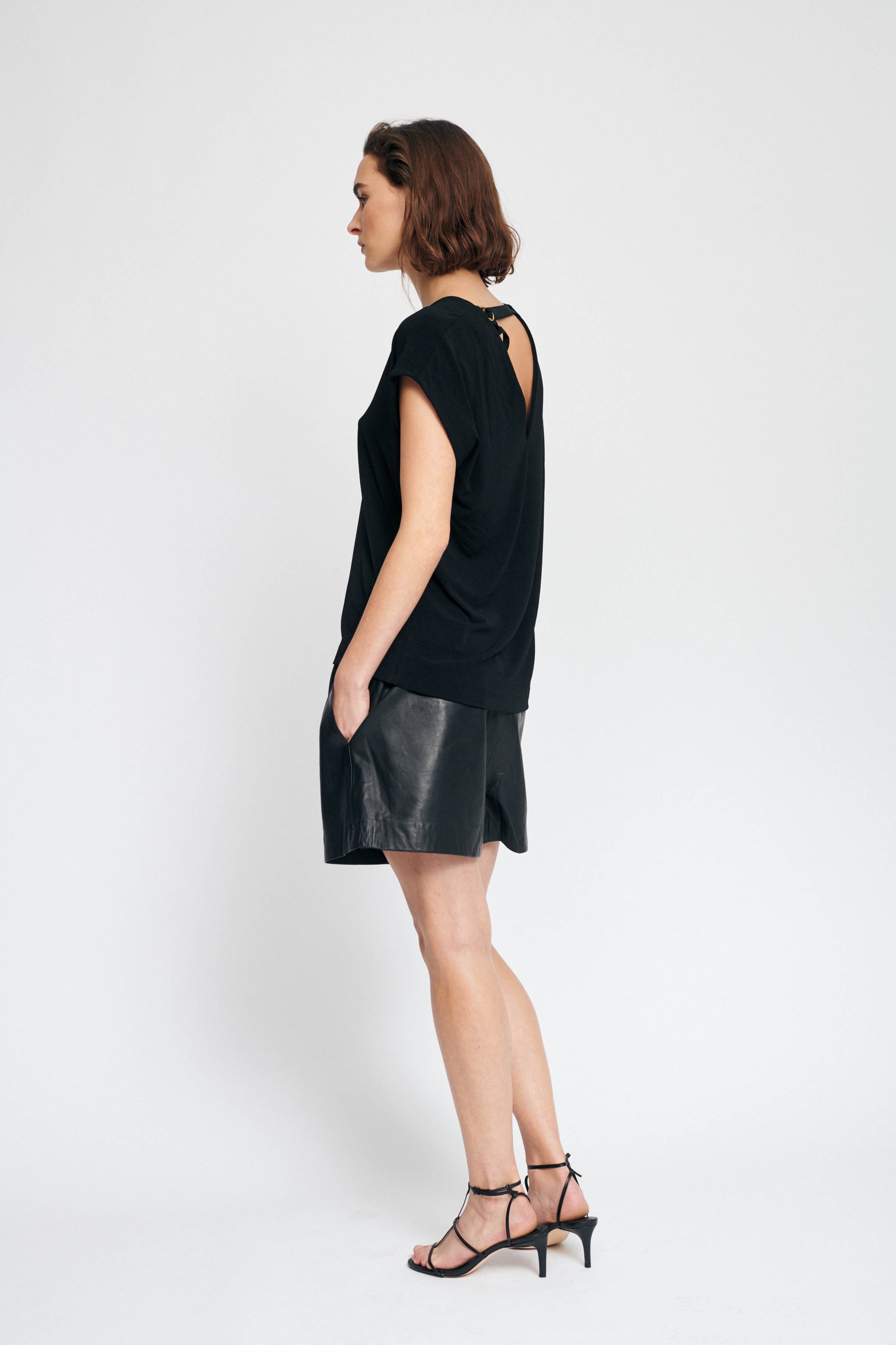 Short sleeved t-shirt LOOKBOOK FRONT 30104317-10050