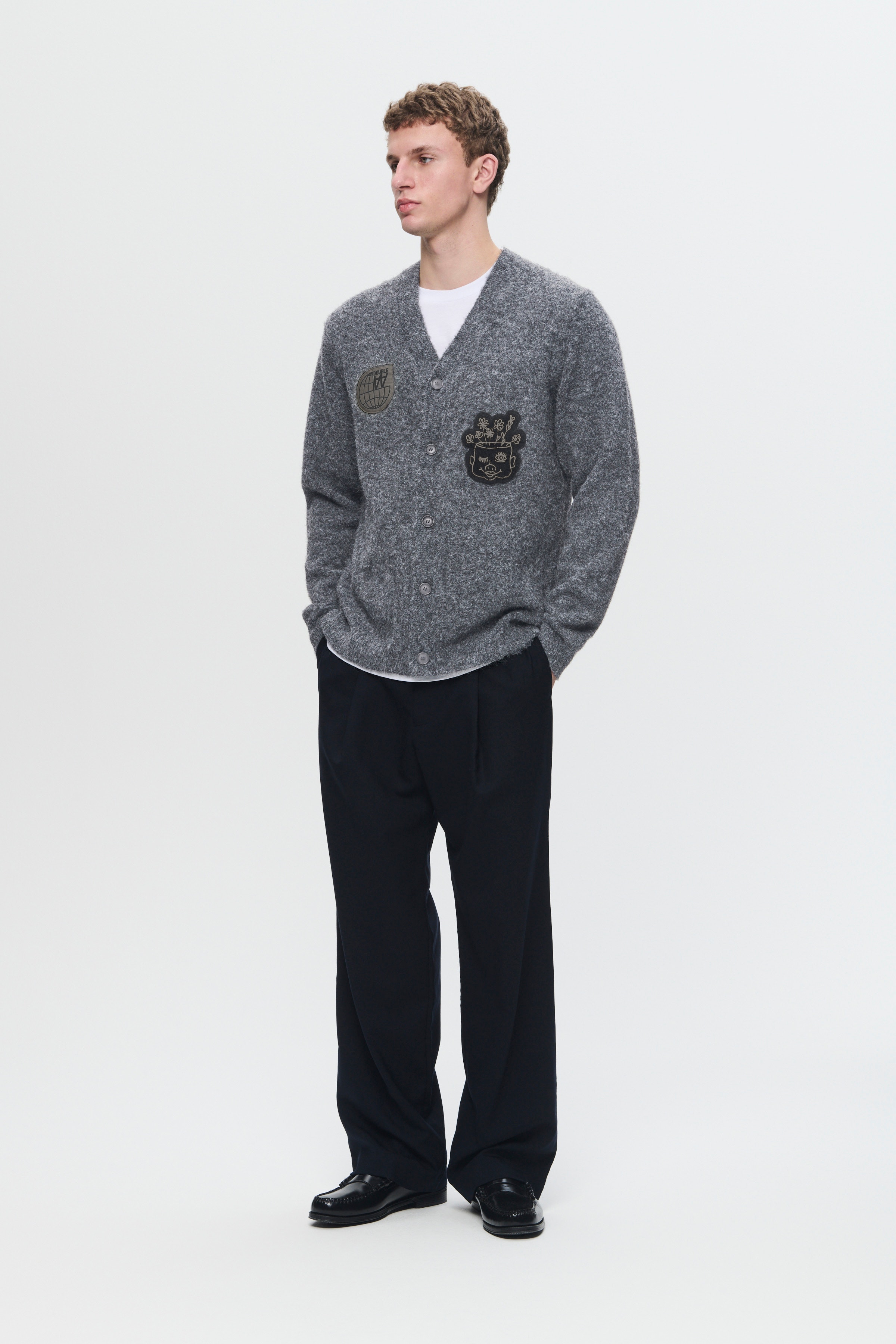 WWLeo Cardigan LOOKBOOK FRONT 30250137-W1031