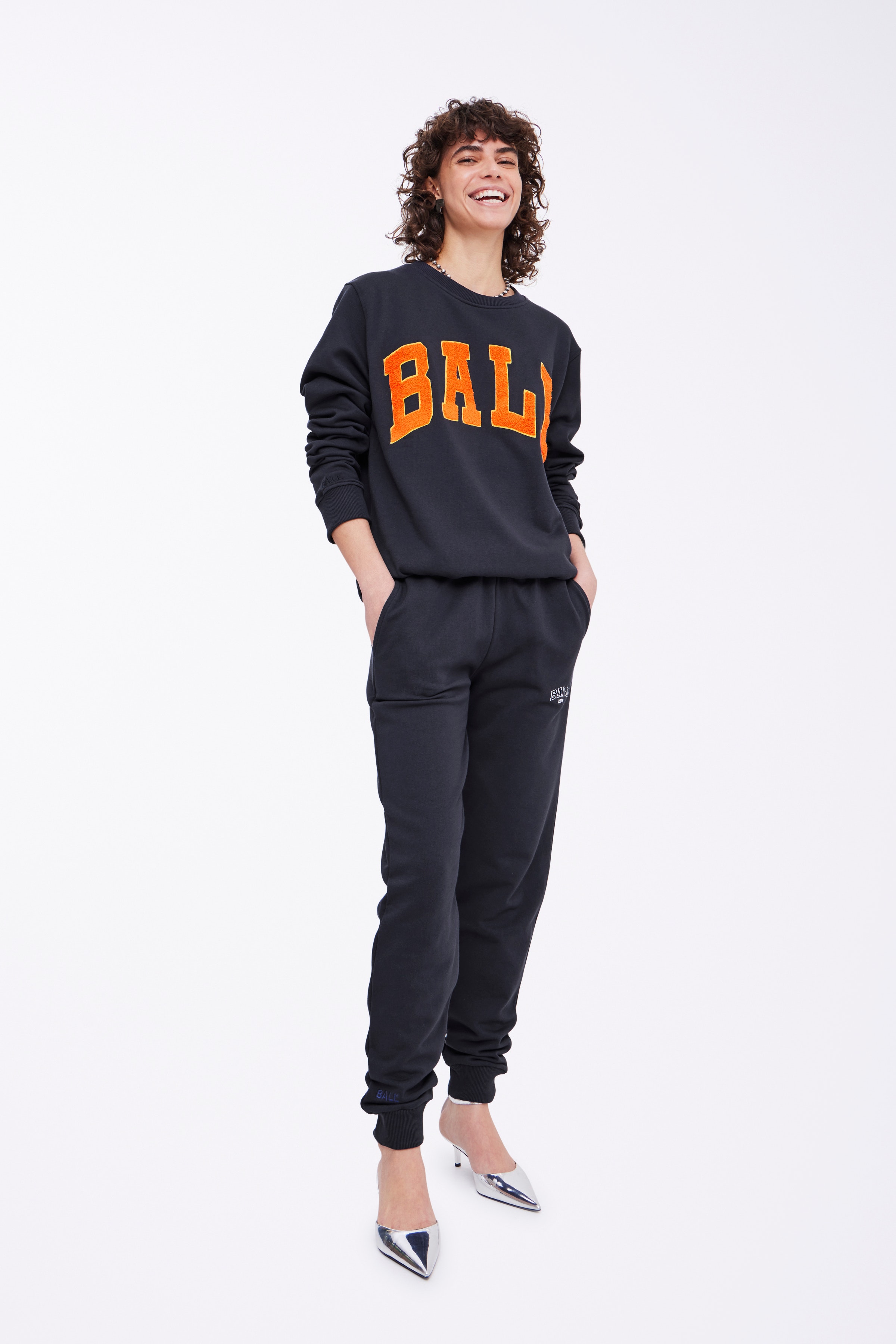 R. ALOMA SWEATSHIRT LOOKBOOK FRONT 50400065-194127