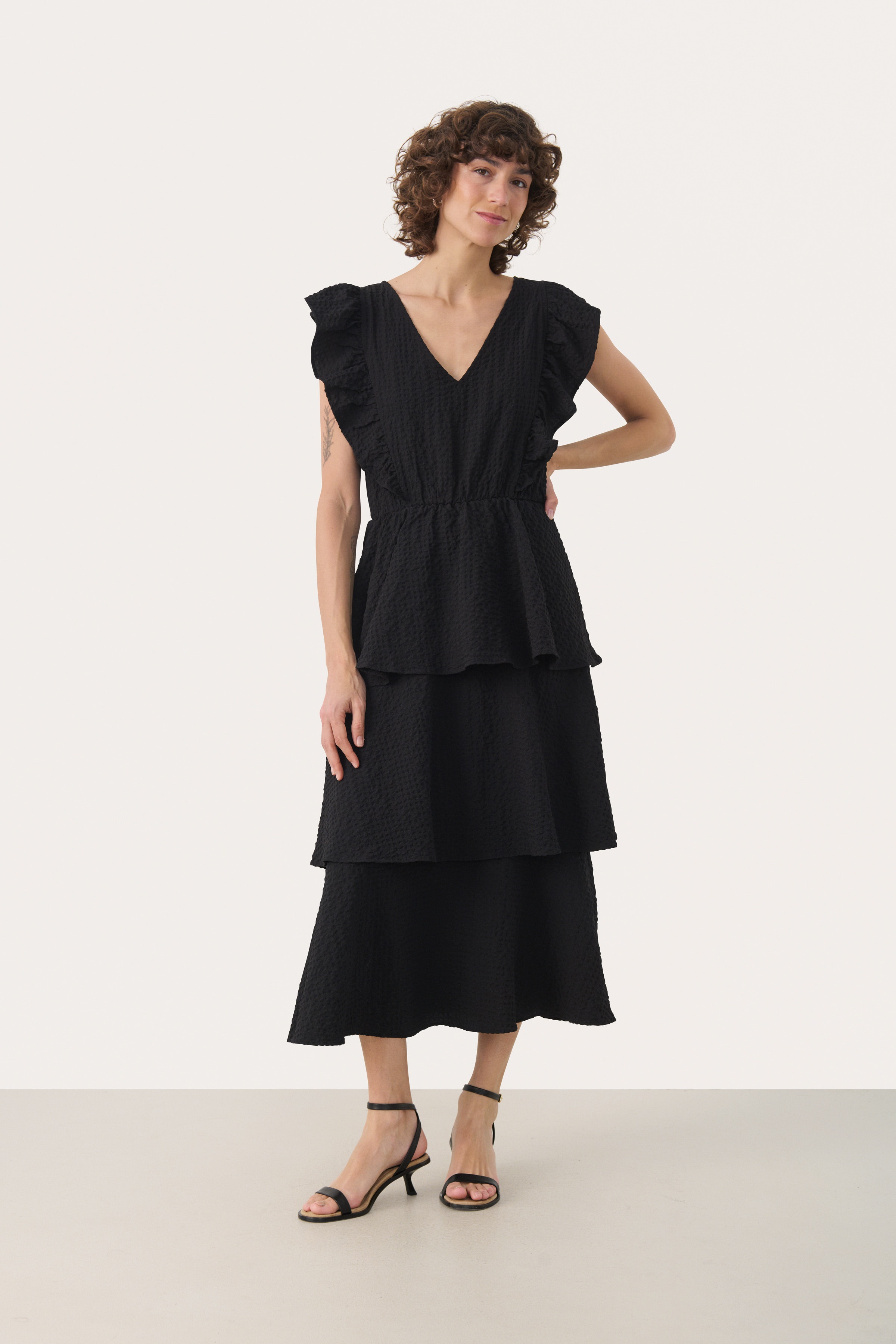 TulaPW Kjole LOOKBOOK FRONT 30309829-194008