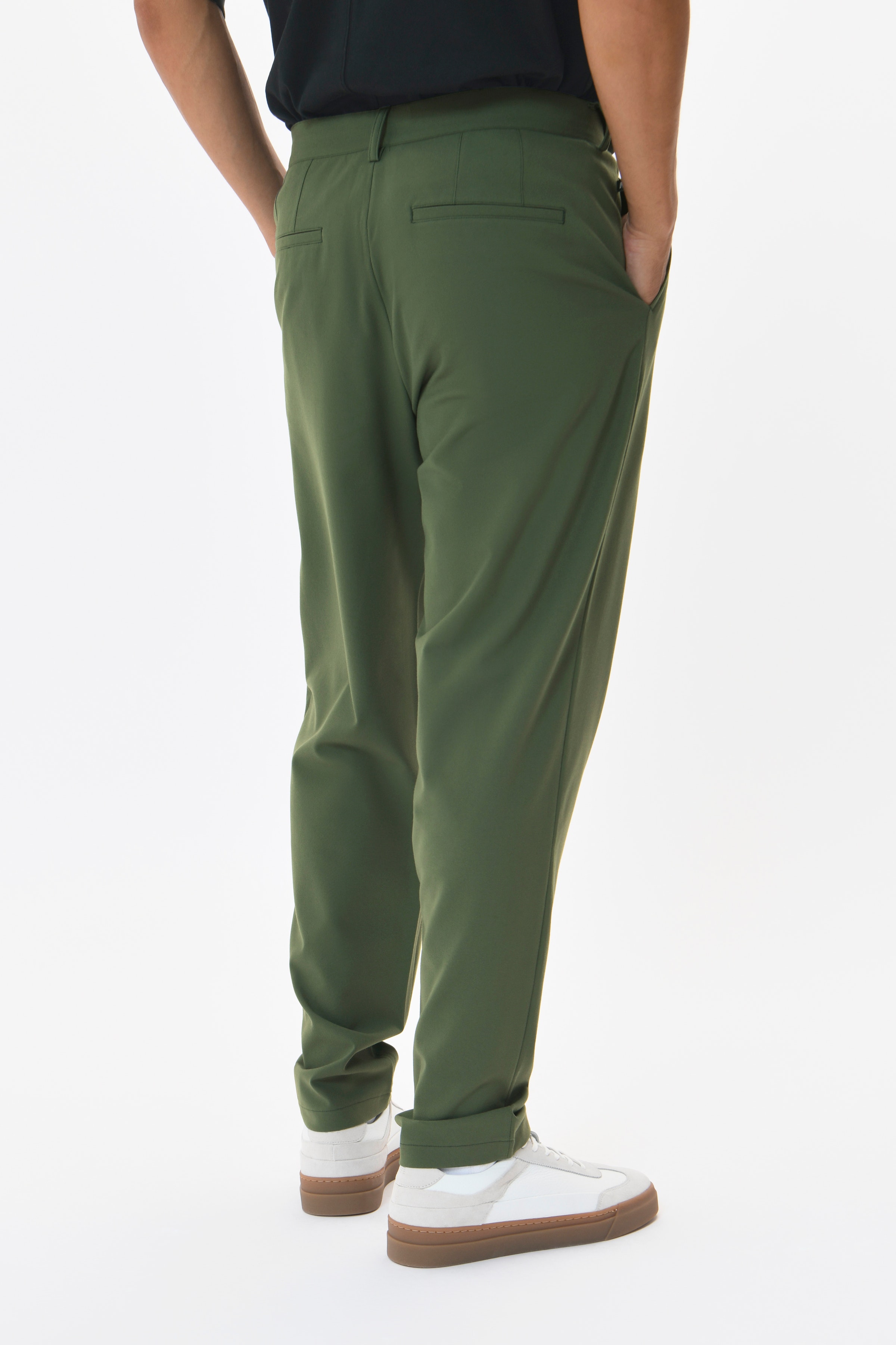 MAkian Trousers LOOKBOOK BACK 30207631-190309