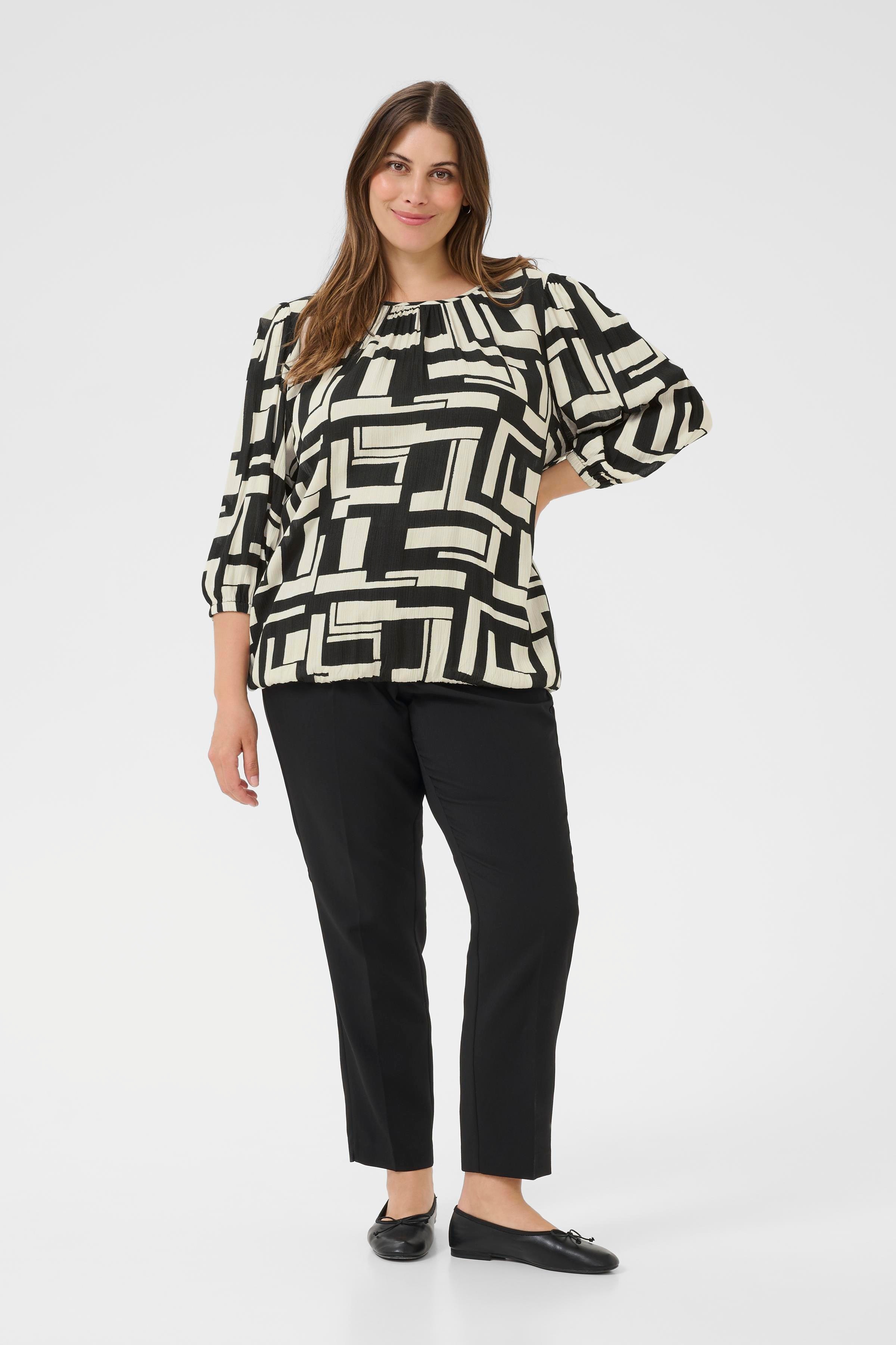 KCmarina Blouse LOOKBOOK FRONT 10583716-108219
