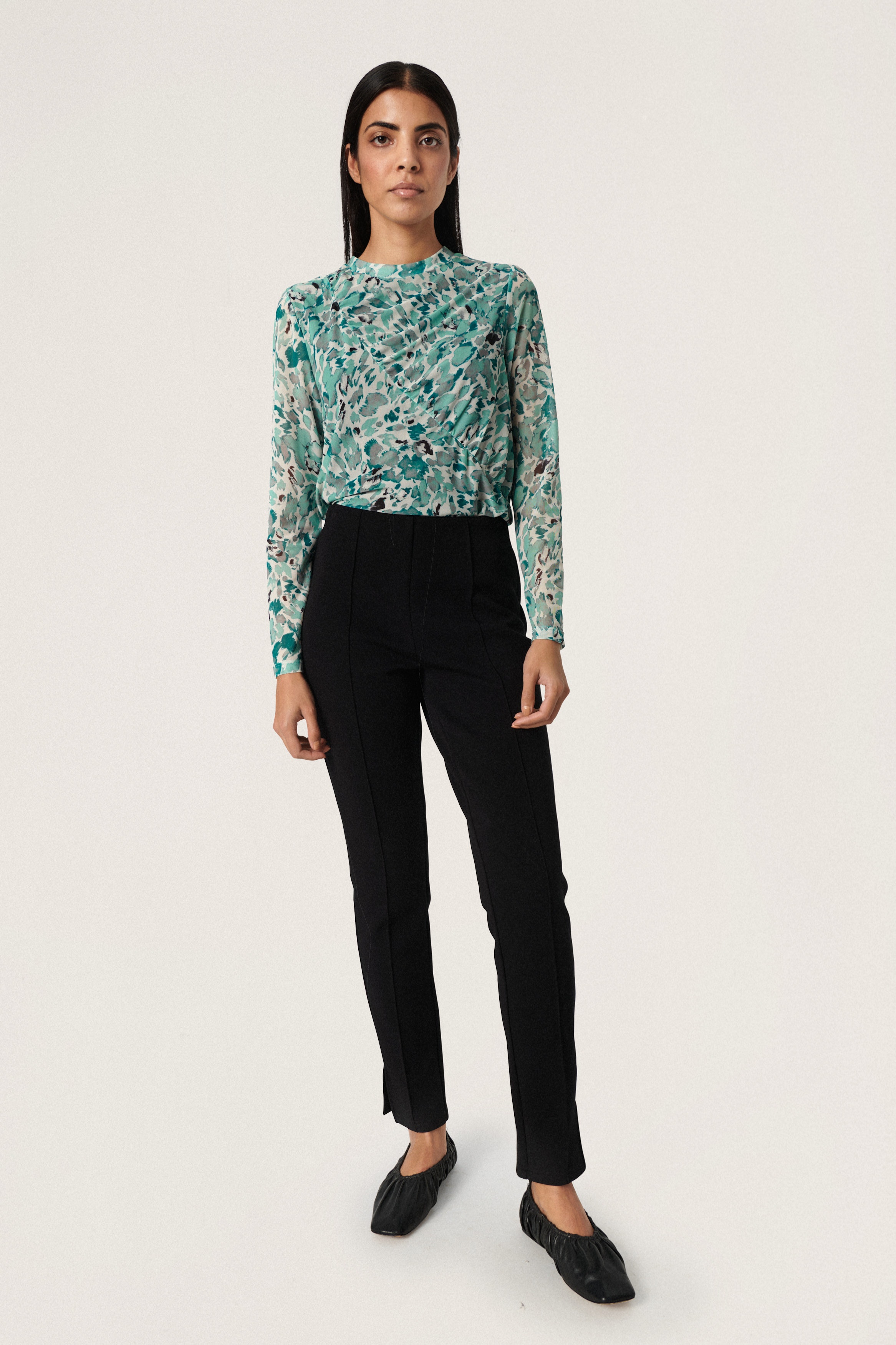 SLDemara T-shirt LOOKBOOK FRONT 30406473-301714