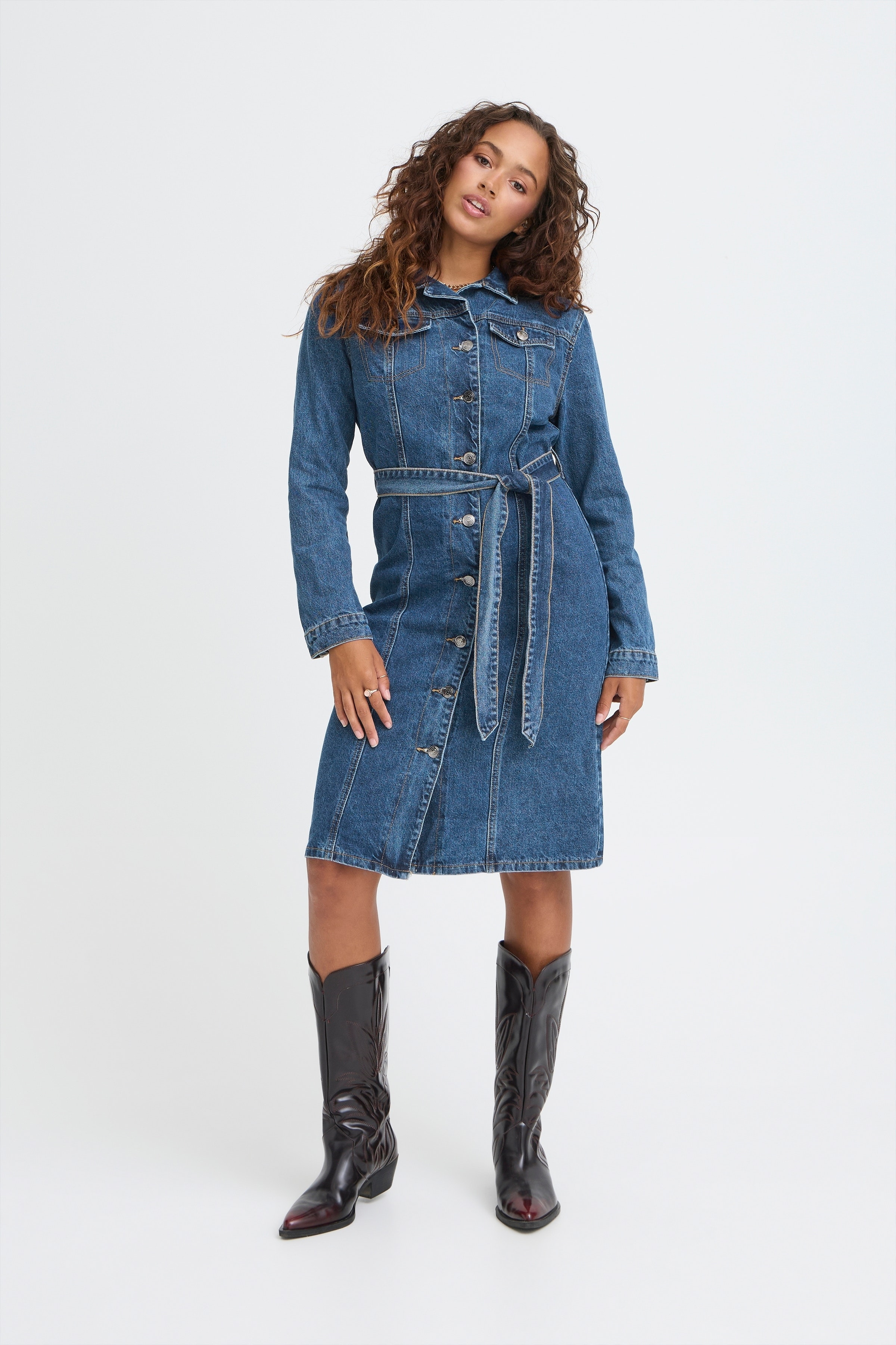 SBPINGA Kjole LOOKBOOK FRONT 22101098-203677