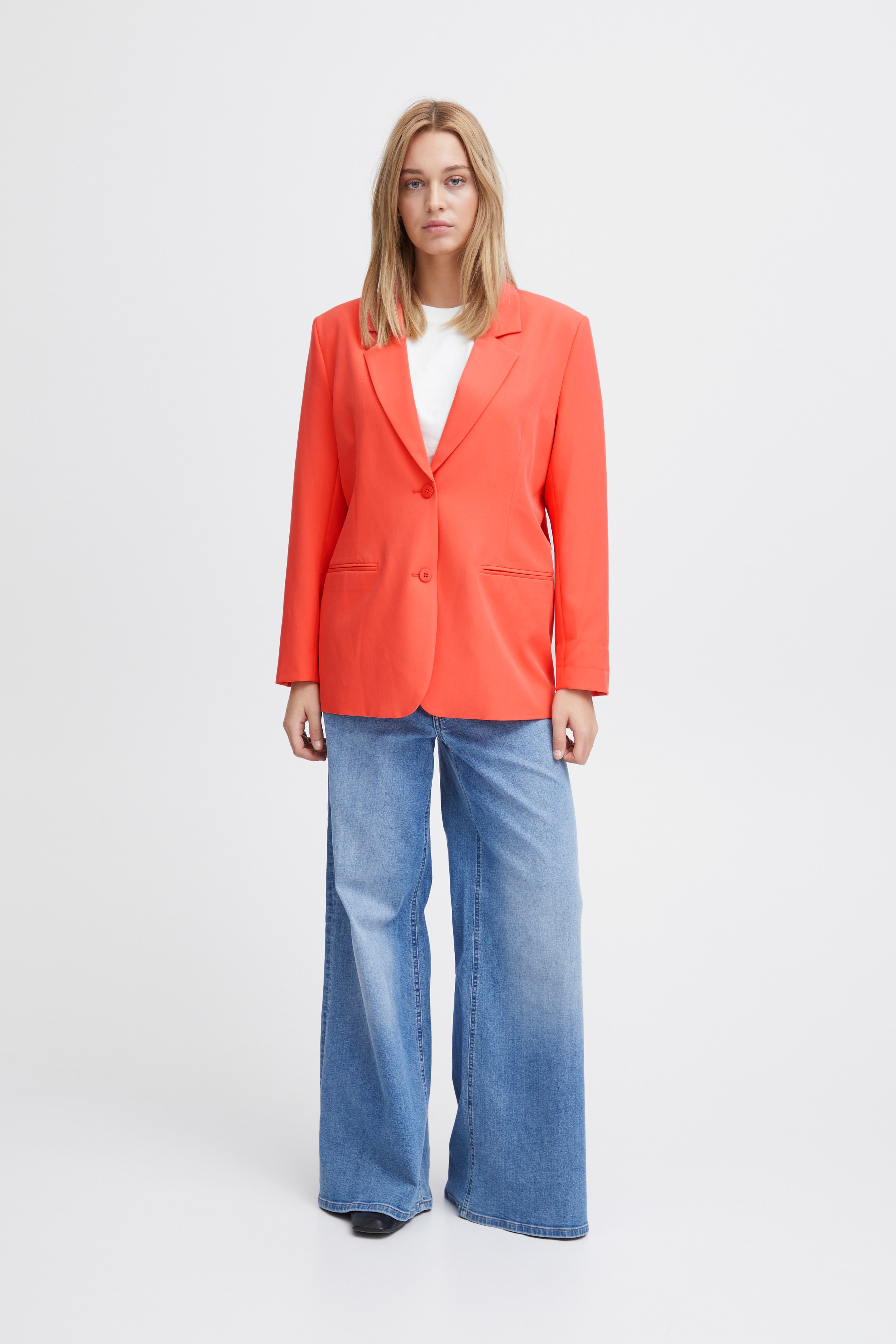 IHLEXI Blazer LOOKBOOK FRONT 20118548-171656