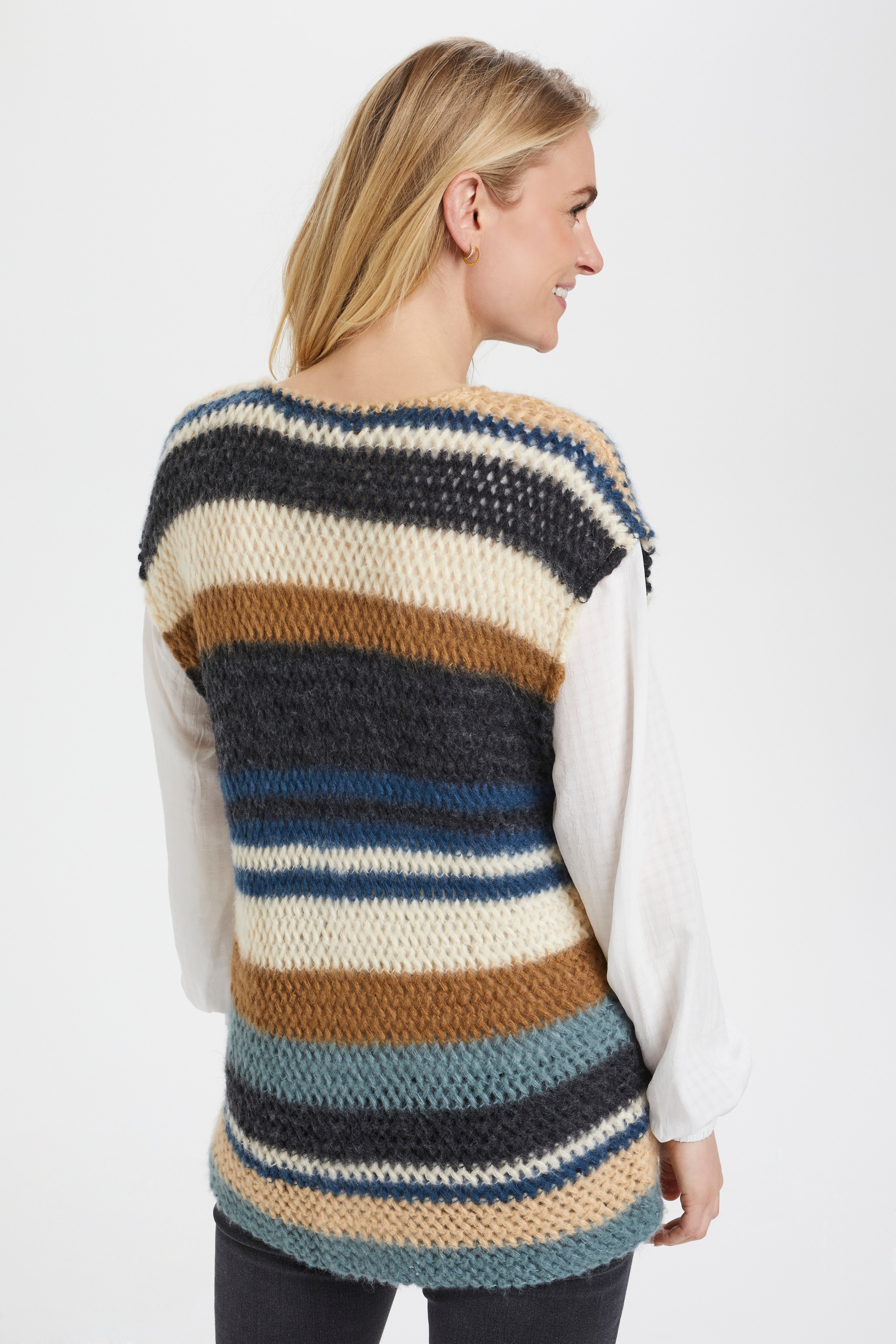 CRRobertine Stickad cardigan LOOKBOOK BACK 10608670-101774