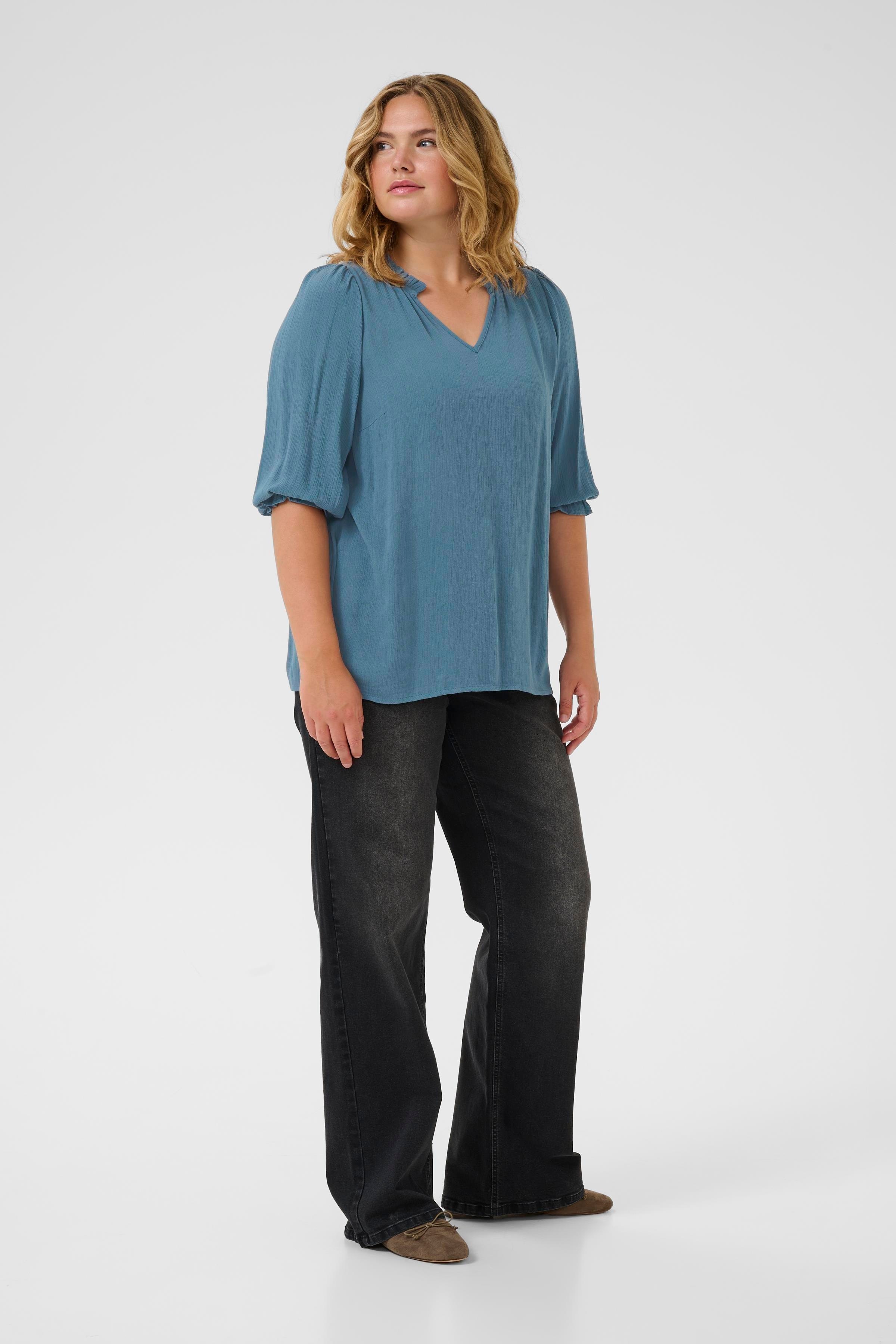 KCkiv Blus LOOKBOOK FRONT 10583715-184028